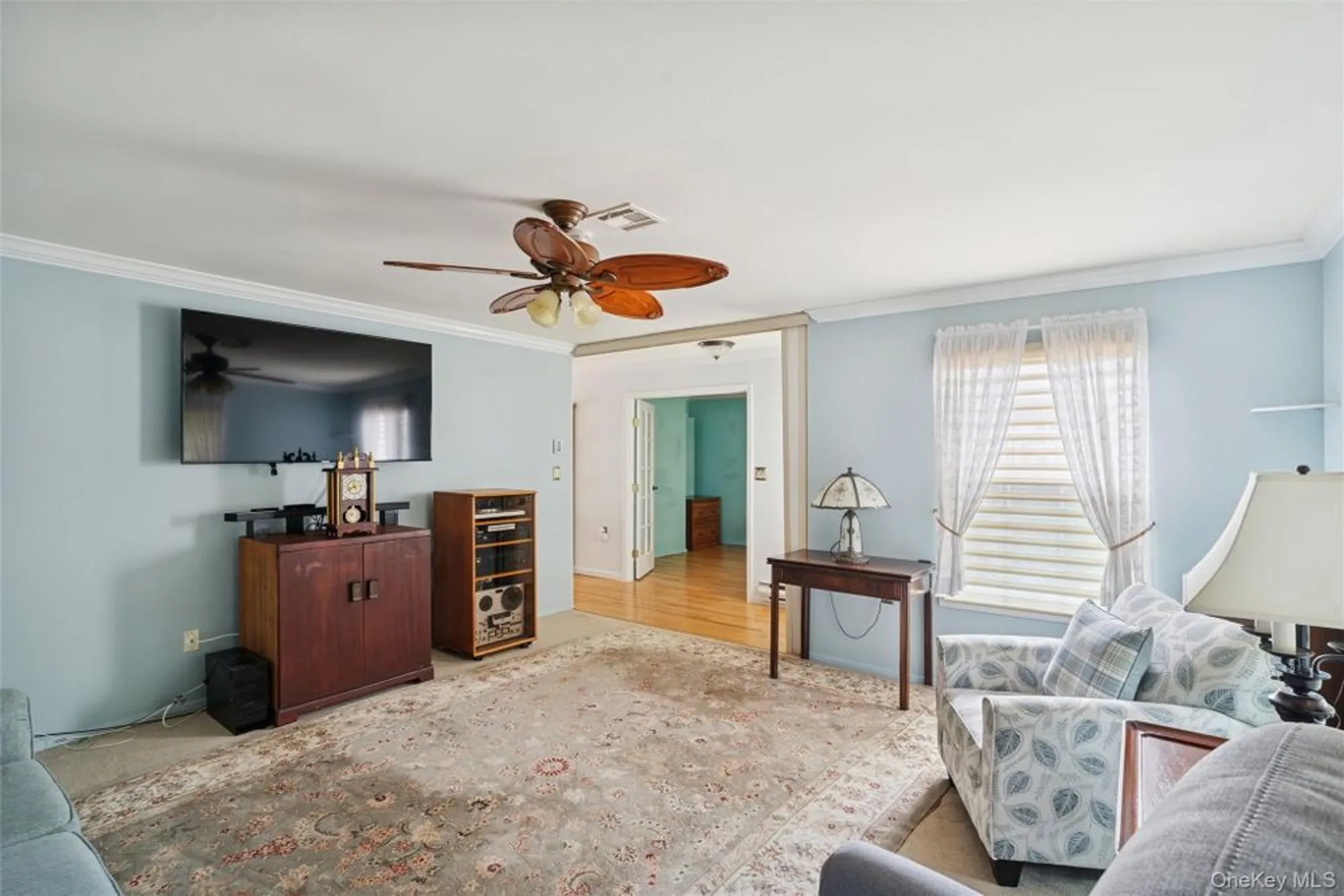 Property Slideshow image 15 of 34 | 474 darwen dr b, Ridge, NY, 11961