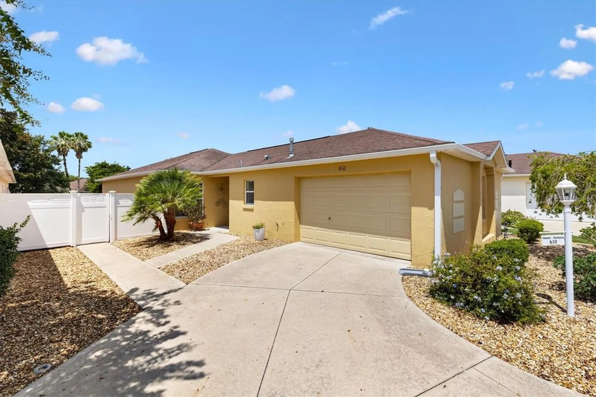 Property Slideshow image 4 of 43 | 610 danbury st, The Villages, FL, 32162