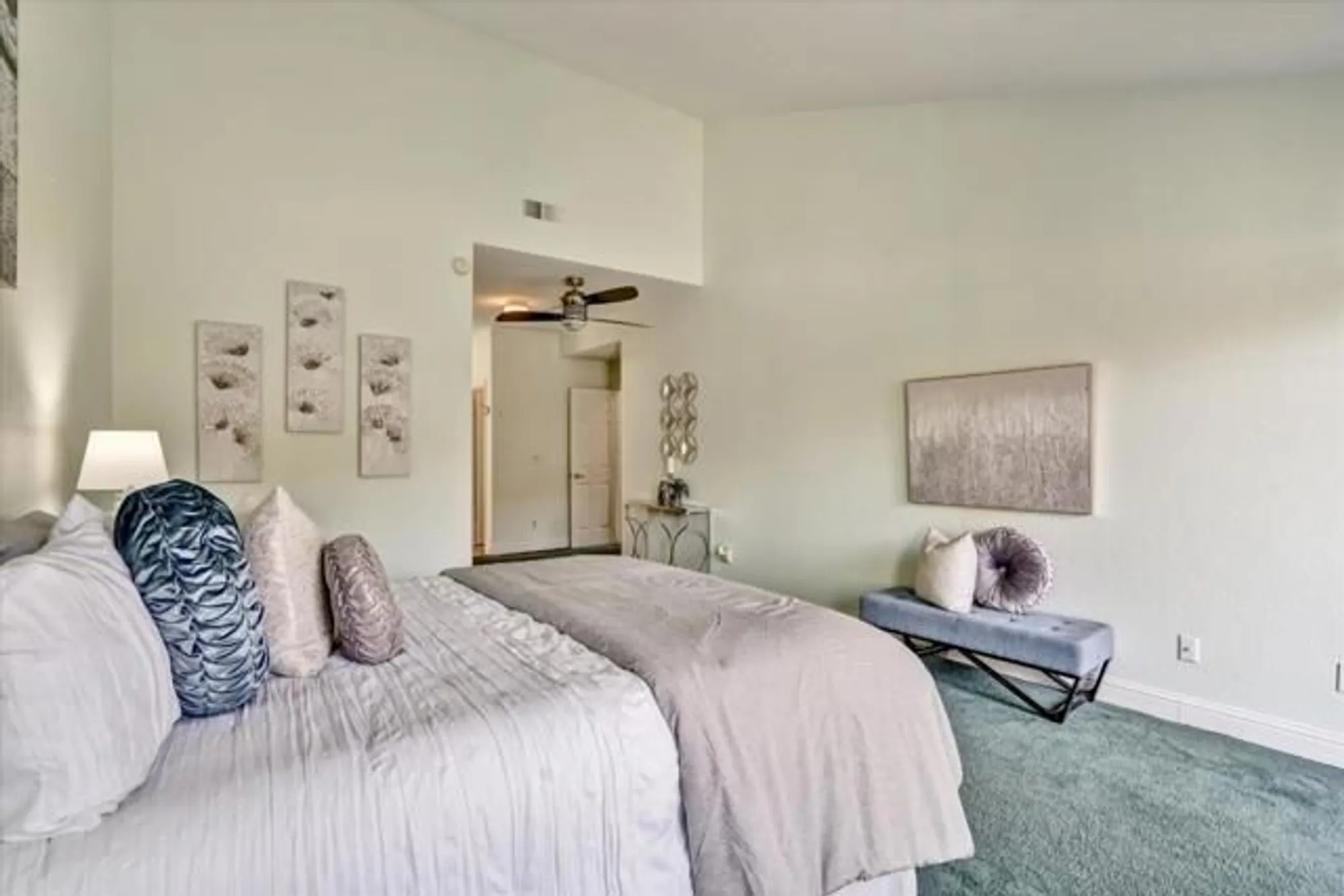 Property Slideshow image 20 of 44 | 3123 lake trasimeno dr, San Jose, CA, 95135