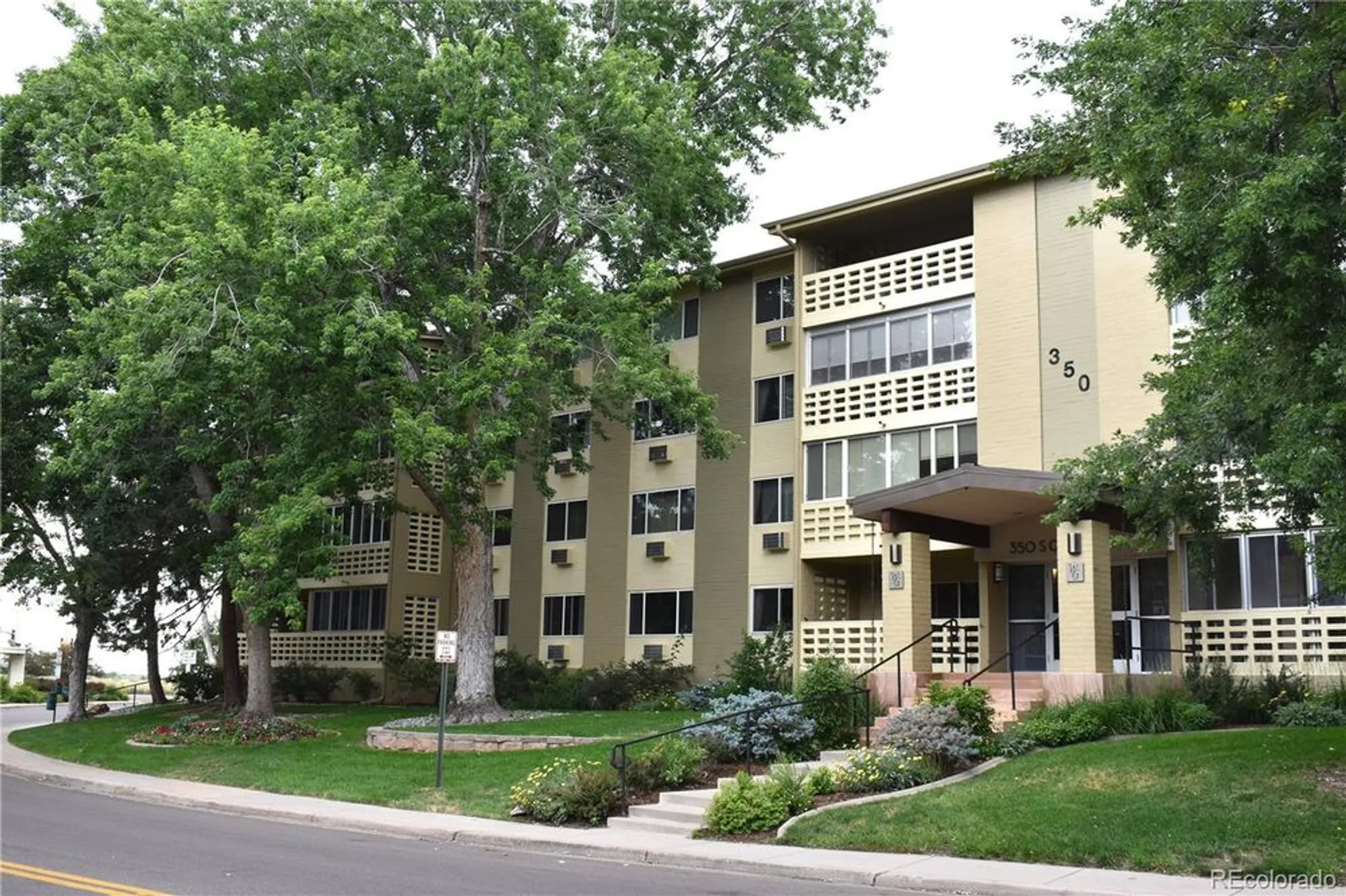 Property Slideshow image 15 of 29 | 350 s clinton st apt 11d, Denver, CO, 80247
