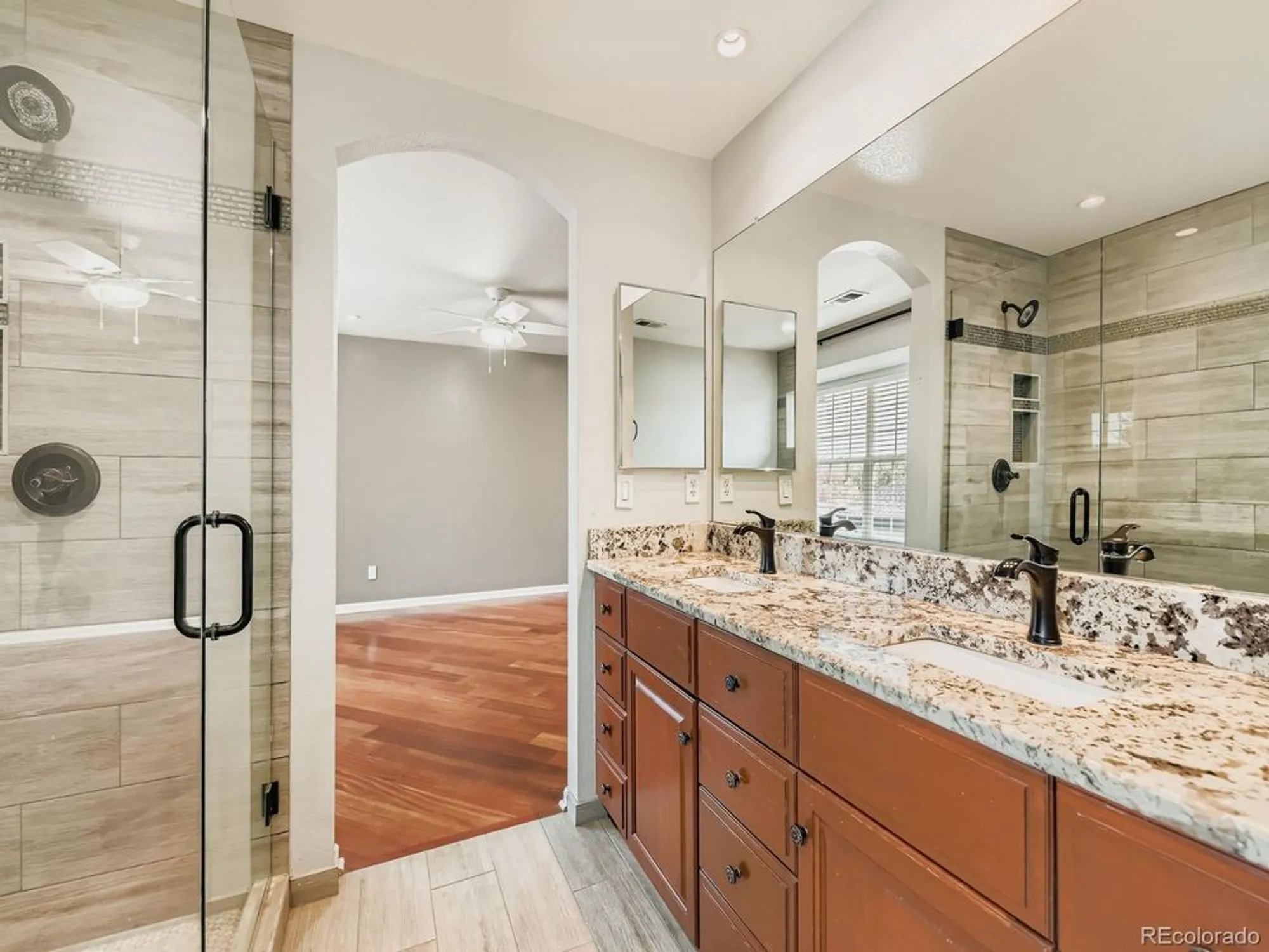 Property Slideshow image 18 of 37 | 2712 w greens pl, Littleton, CO, 80123