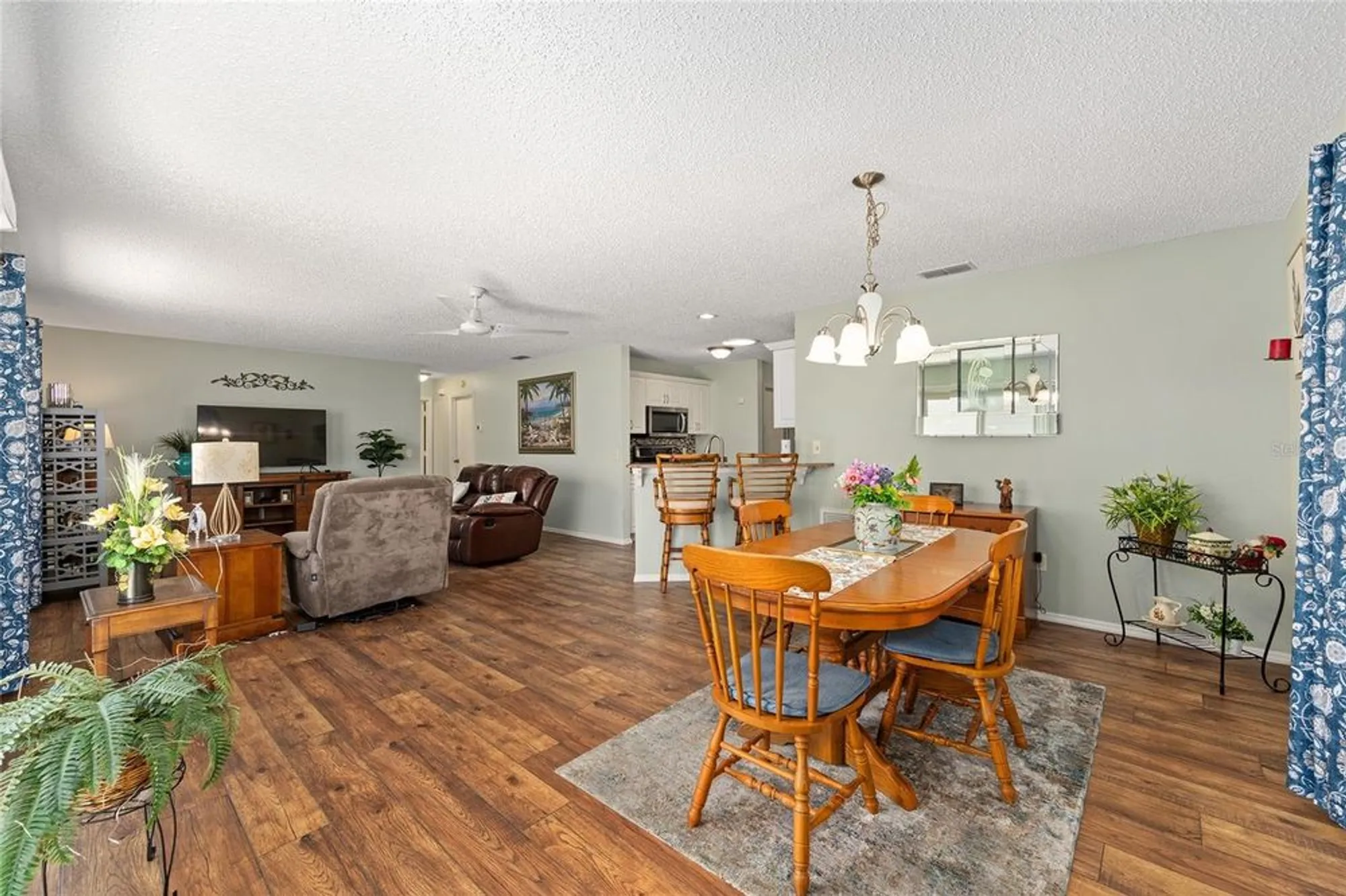 Property Slideshow image 10 of 45 | 2805 burgos dr, The Villages, FL, 32162