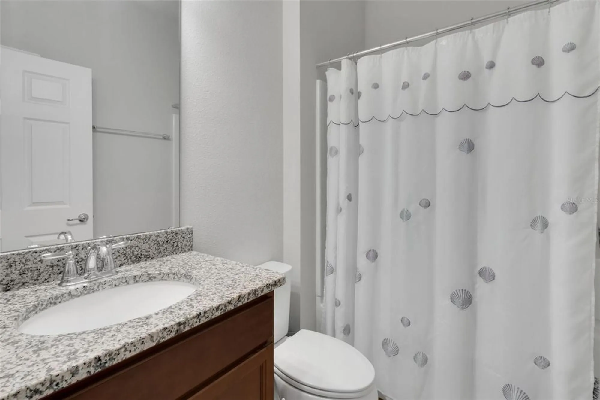 Property Slideshow image 31 of 69 | 164 montoro ln, Davenport, FL, 33837