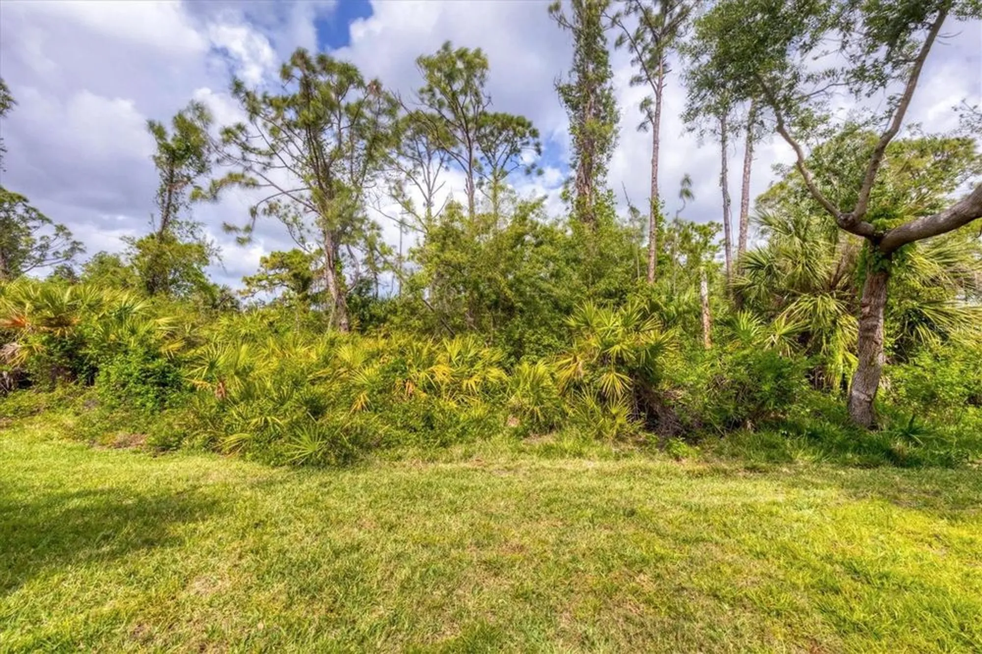 Property Slideshow image 34 of 70 | 1241 creek nine dr, North Port, FL, 34291