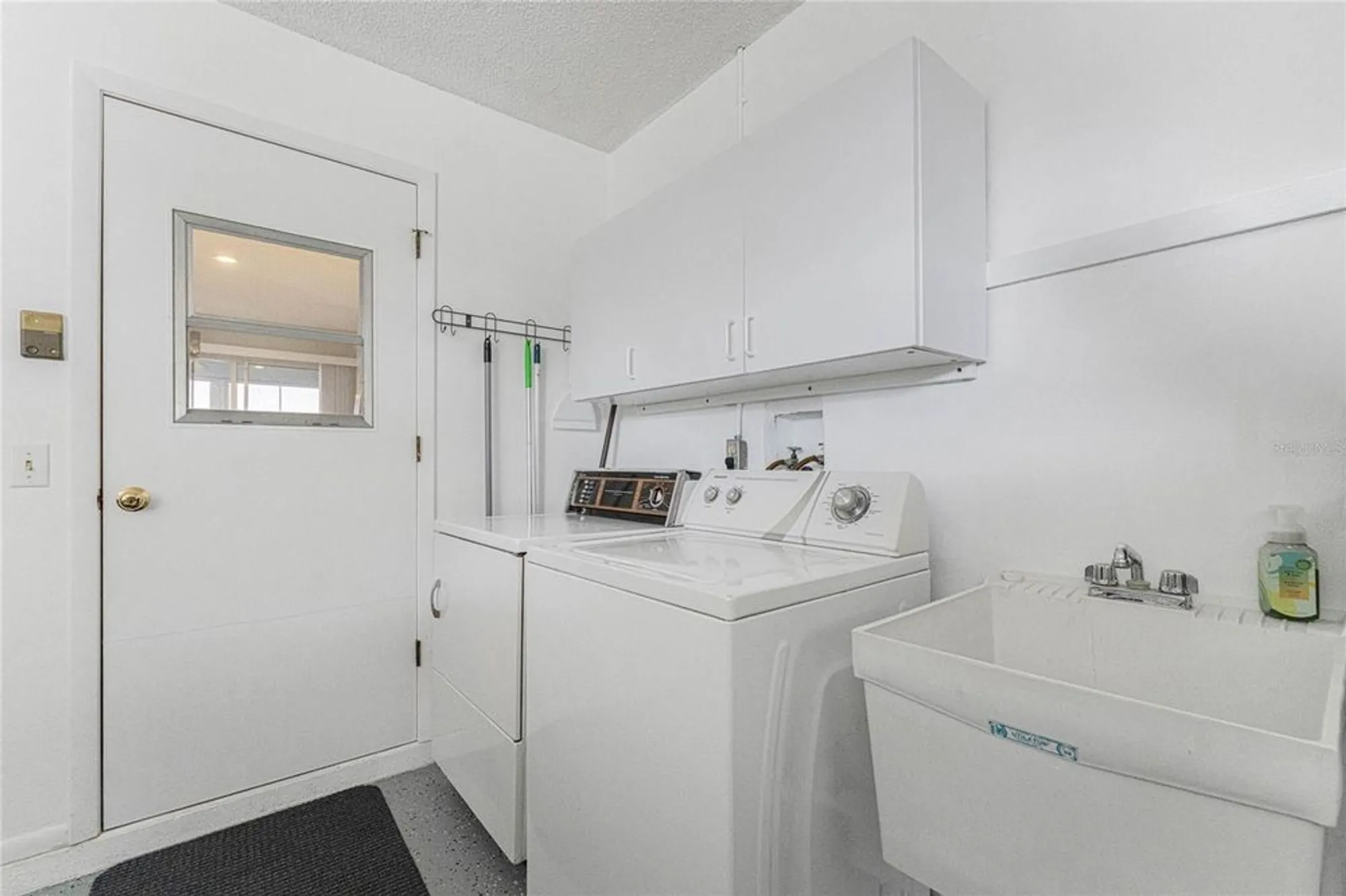 Property Slideshow image 30 of 47 | 607 deerwood ave # 607, Englewood, FL, 34223