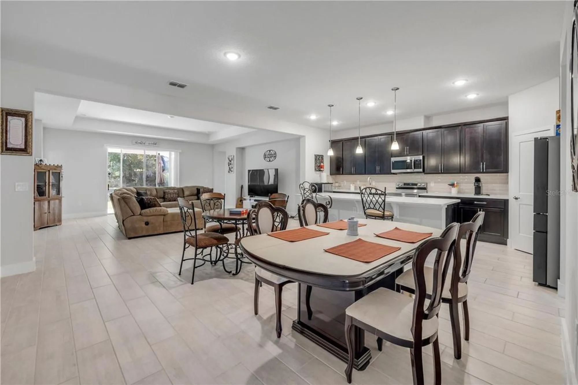 Property Slideshow image 8 of 30 | 3034 adrian dr, Ormond Beach, FL, 32174