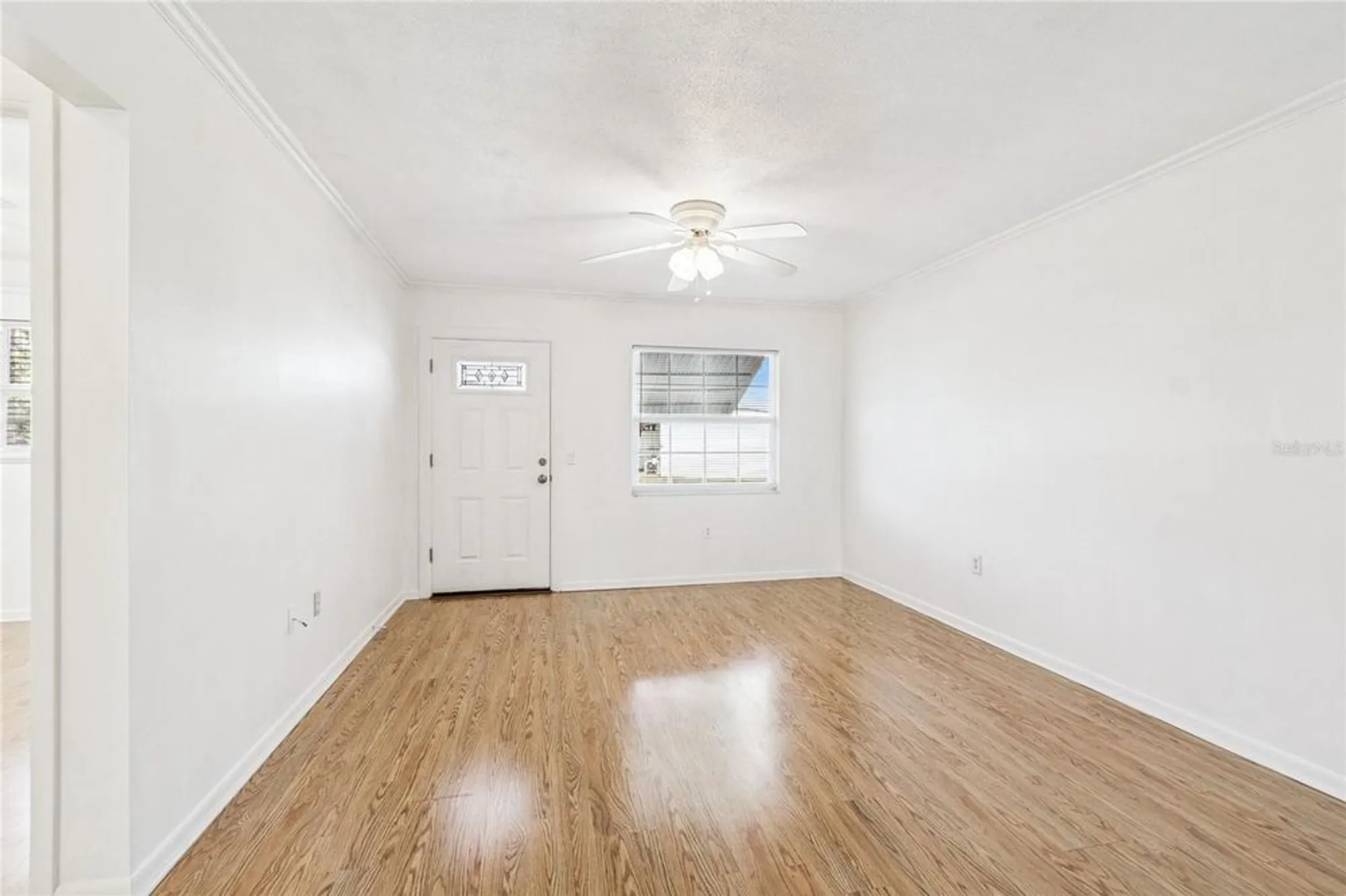 Property Slideshow image 4 of 28 | 5122 iris dr n # 12, Pinellas Park, FL, 33782