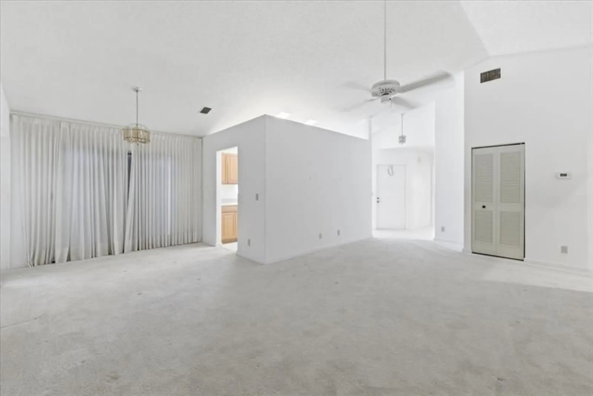 Property Slideshow image 6 of 27 | 7921 mansfield hollow rd, Delray Beach, FL, 33446