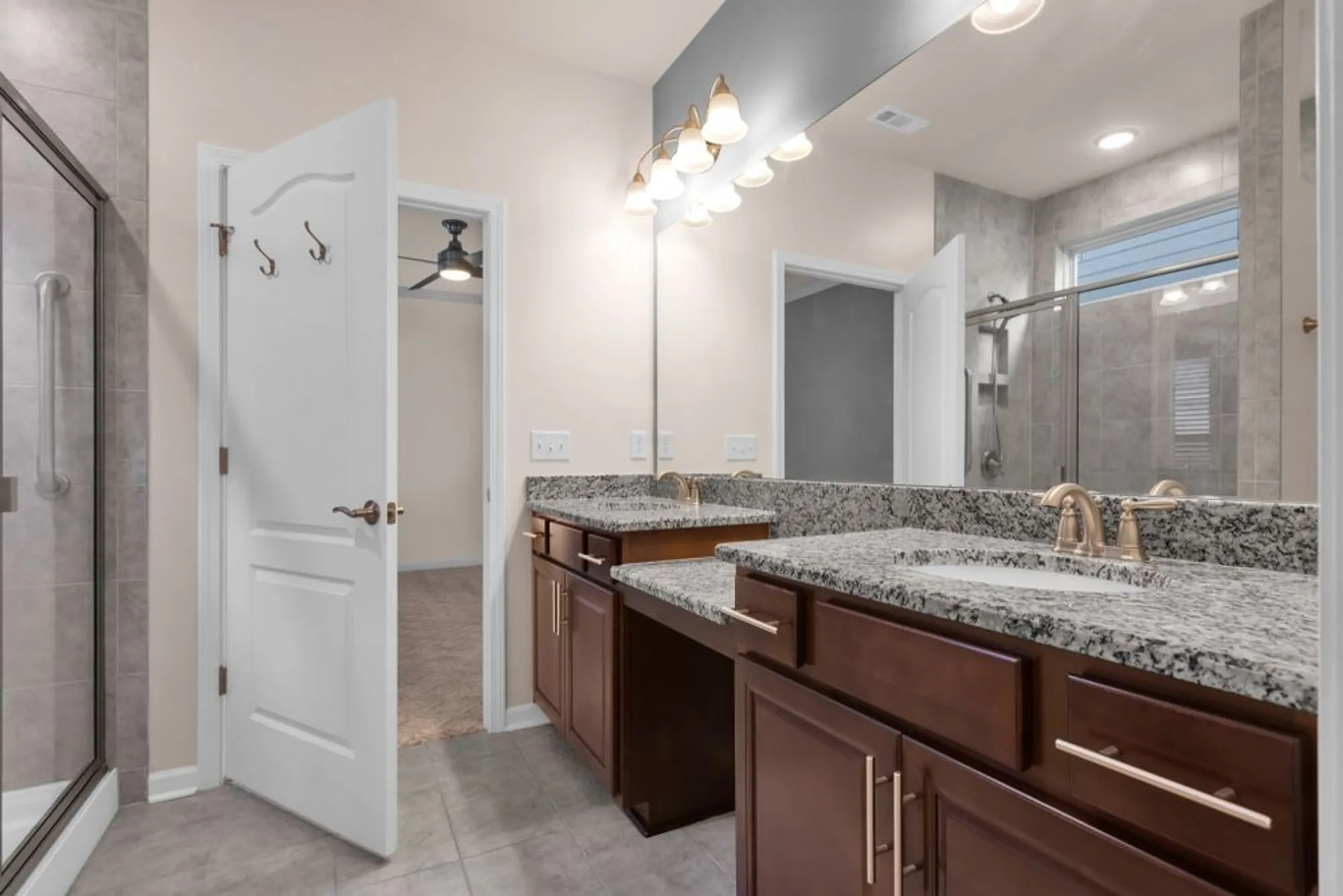 Property Slideshow image 19 of 49 | 1217 del webb blvd, Spring Hill, TN, 37174