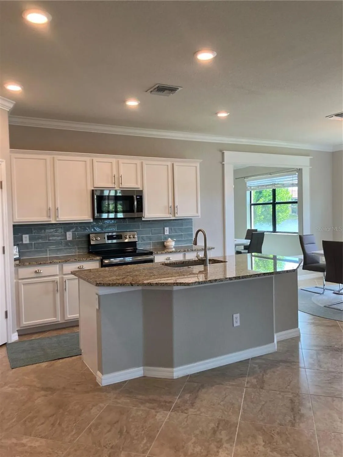 Property Slideshow image 5 of 10 | 10093 cozy grove dr, Venice, FL, 34293