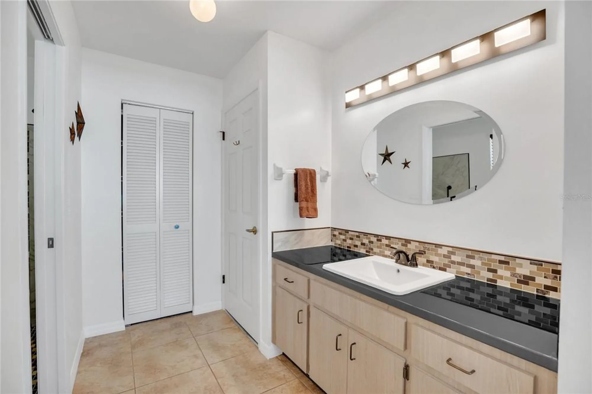 Property Slideshow image 16 of 45 | 131 willow brook dr, Leesburg, FL, 34748