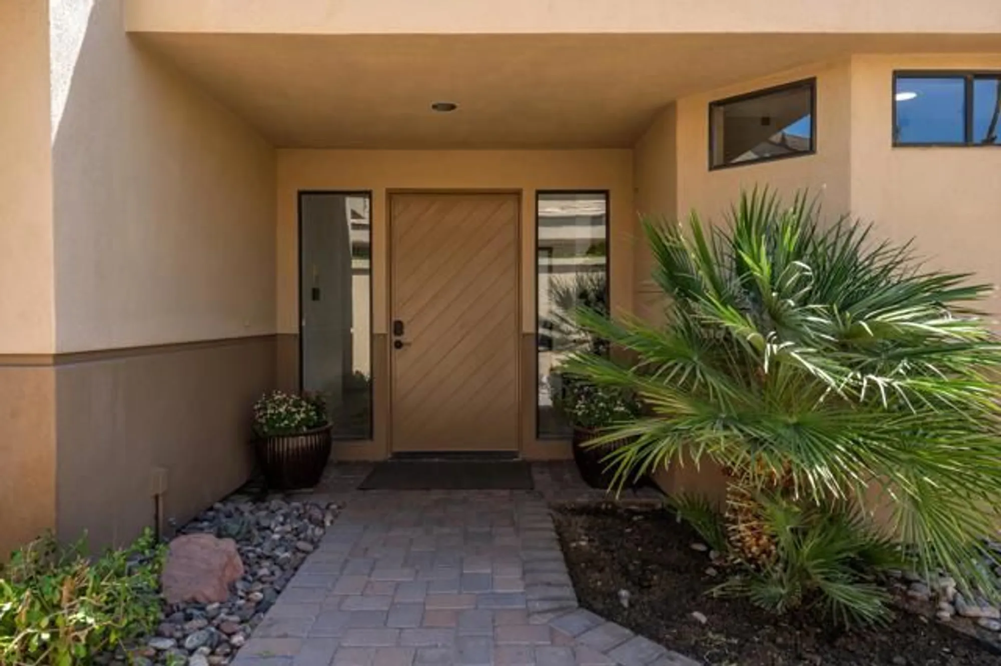 Property Slideshow image 11 of 36 | 80555 pebble bch, La Quinta, CA, 92253