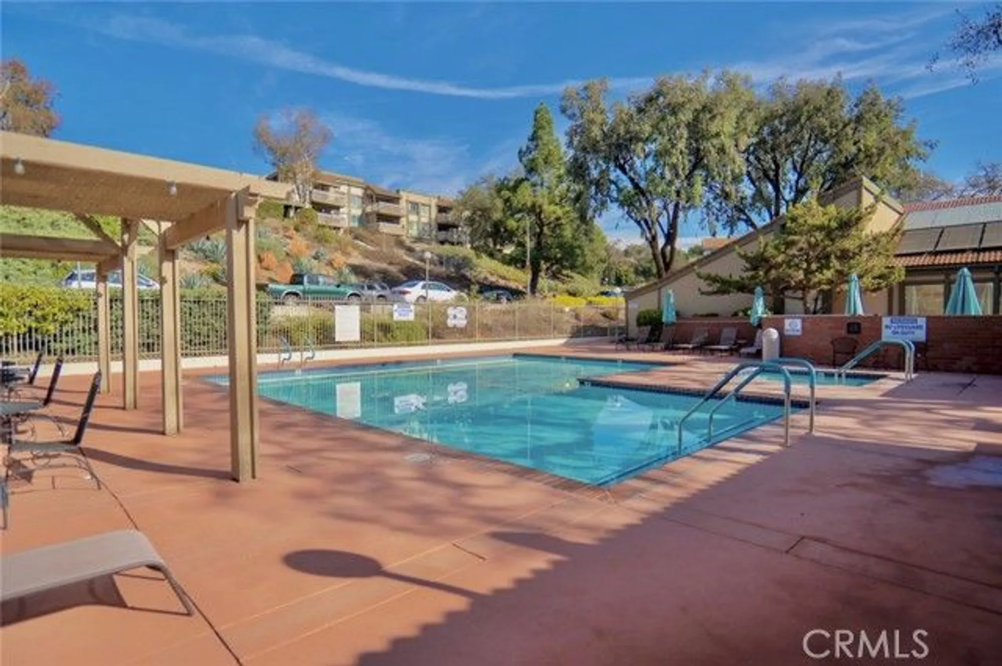 Property Slideshow image 21 of 28 | 327 chestnut hill ct 22, Thousand Oaks, CA, 91360