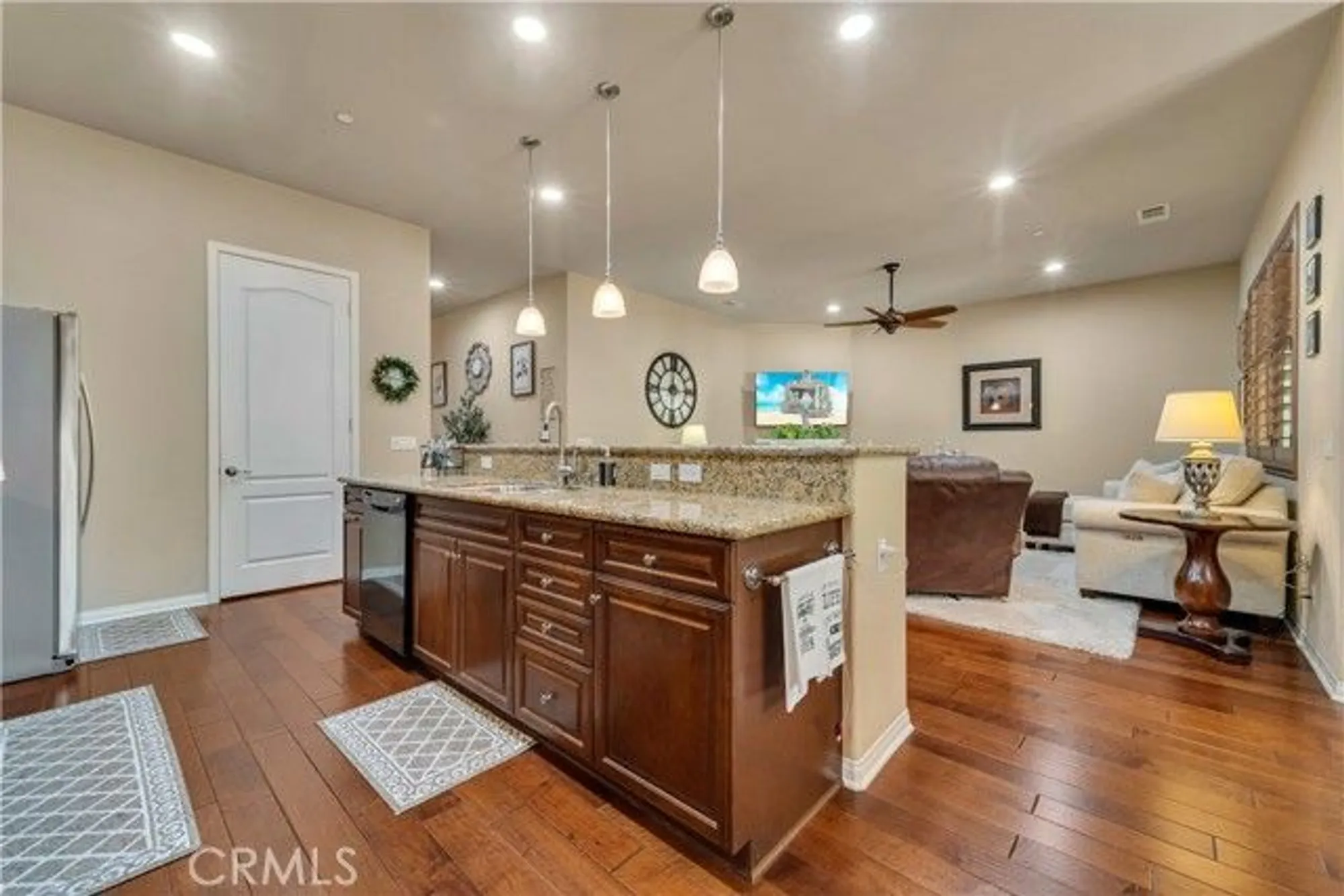 Property Slideshow image 9 of 36 | 14006 sandstone peak dr, Bakersfield, CA, 93306