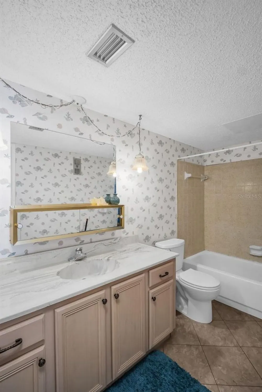 Property Slideshow image 22 of 28 | 5980 shore blvd 403, Gulfport, FL, 33707