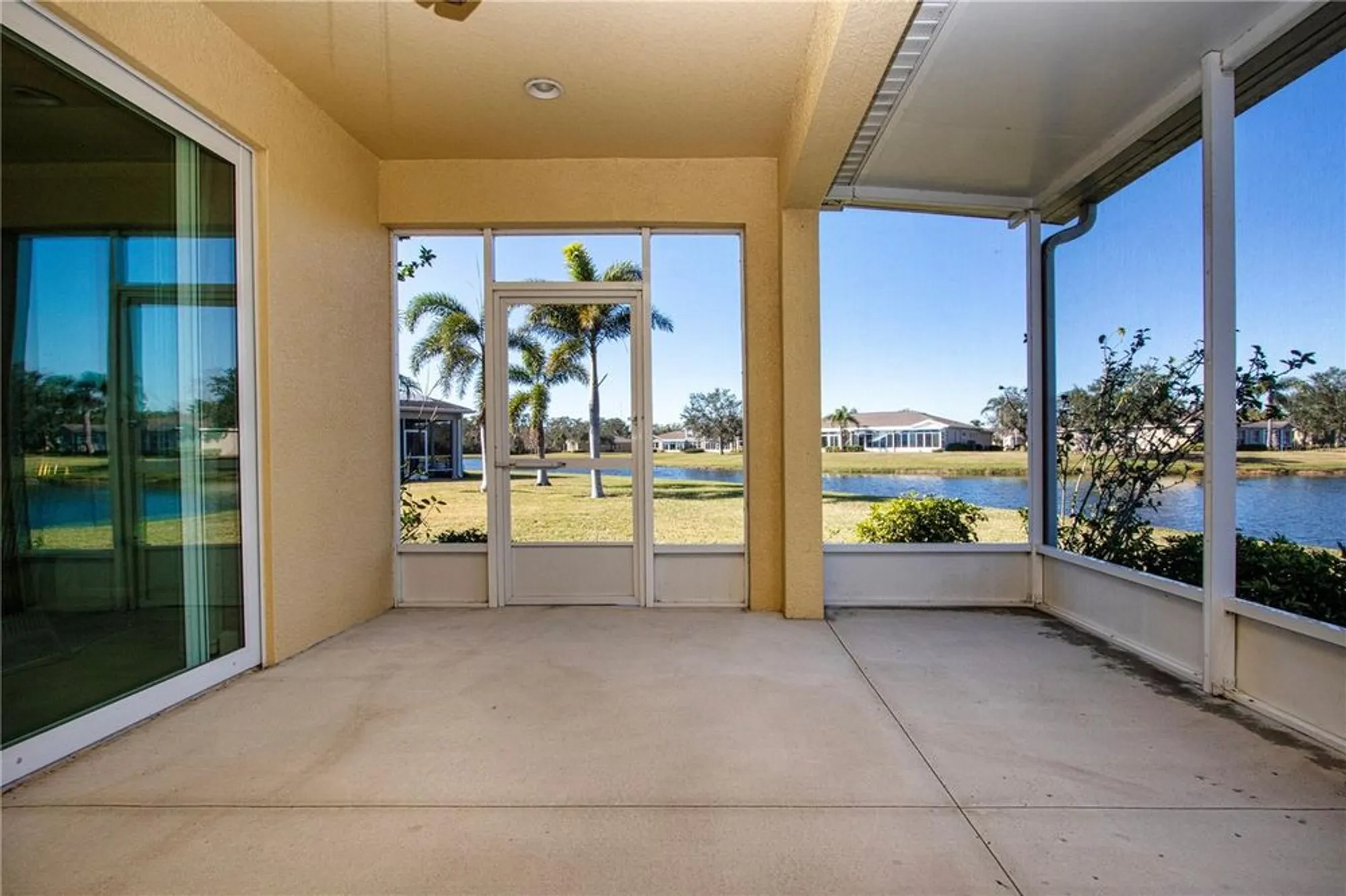 Property Slideshow image 42 of 59 | 2501 sapphire greens ln, Sun City Center, FL, 33573