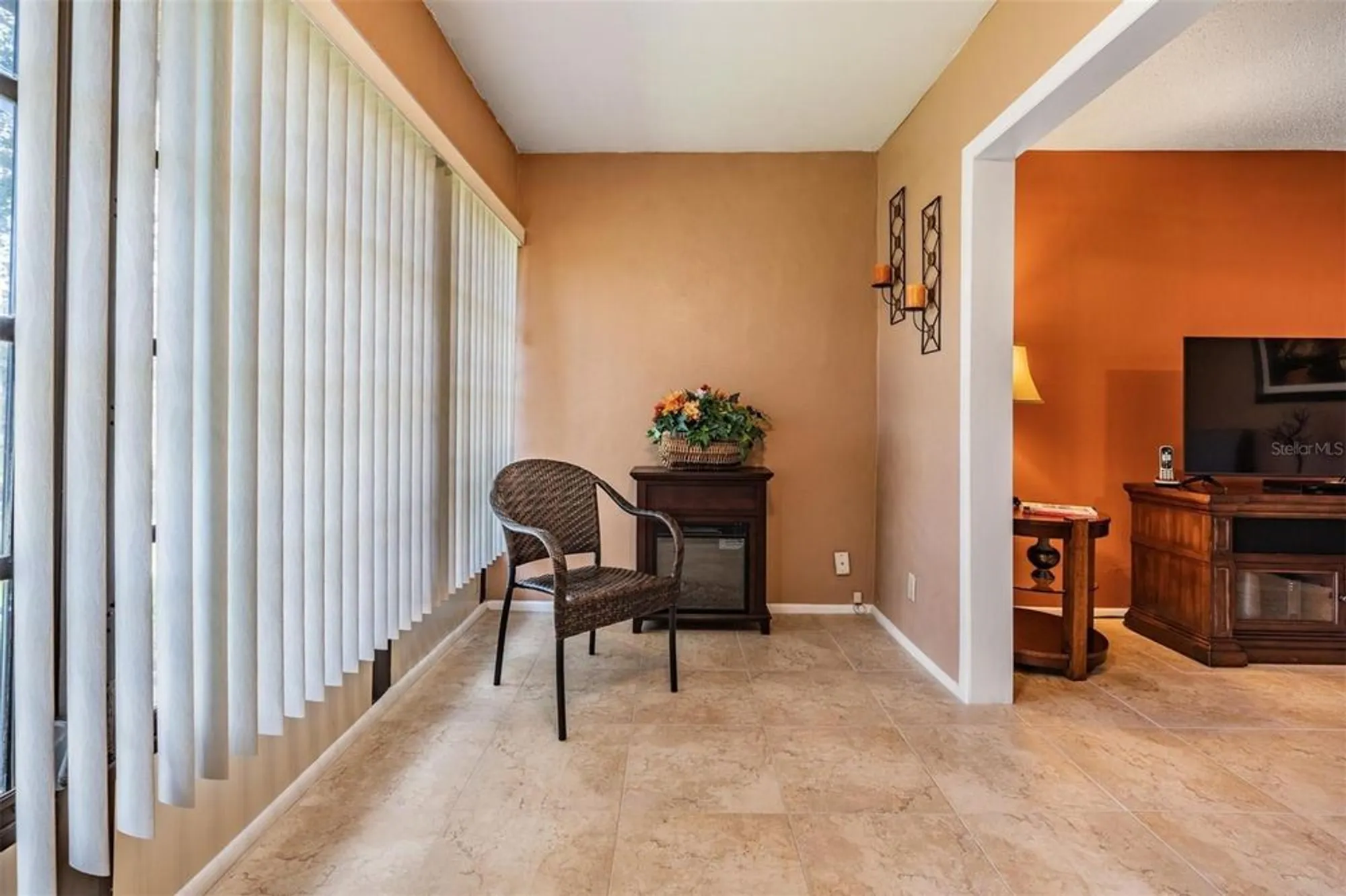 Property Slideshow image 24 of 38 | 2267 sequoia dr, Clearwater, FL, 33763