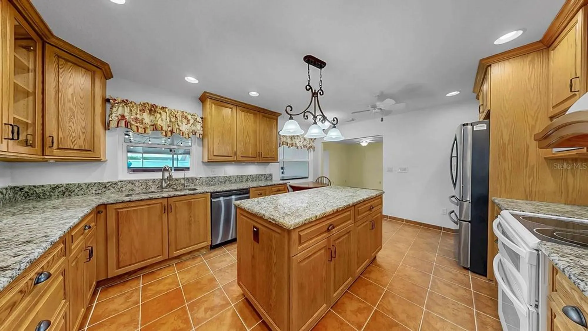 Property Slideshow image 26 of 41 | 663 allegheny dr, Sun City Center, FL, 33573