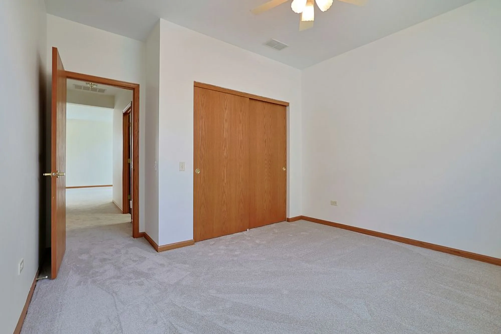 Property Slideshow image 26 of 43 | 12250 songbird ln, Huntley, IL, 60142