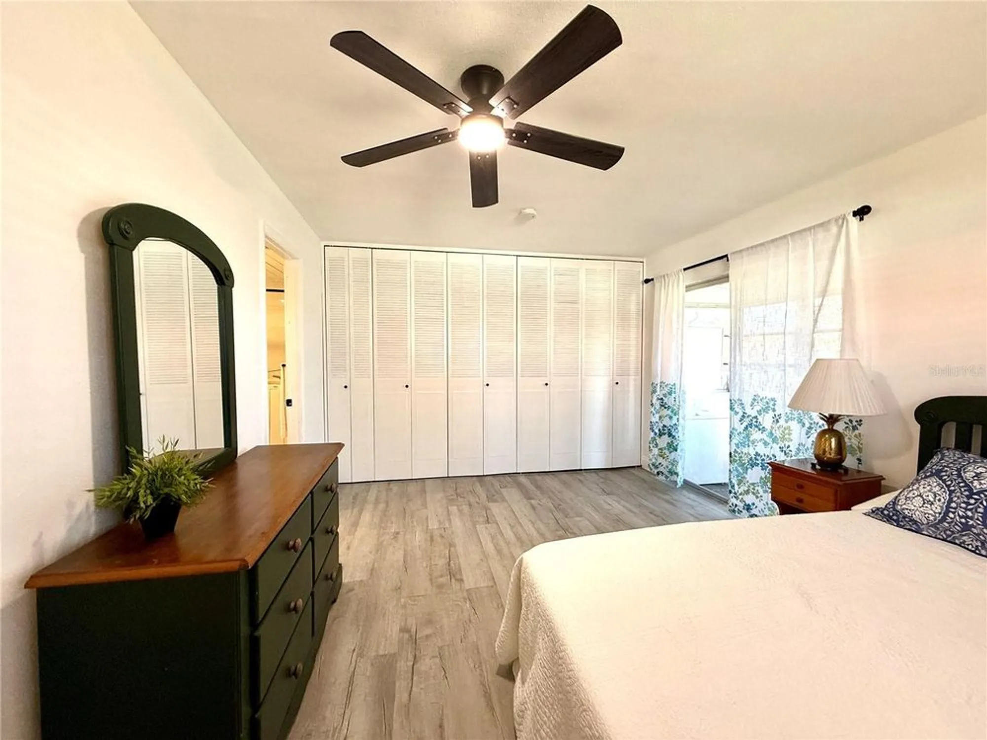 Property Slideshow image 15 of 28 | 1802 bedford ln 7, Sun City Center, FL, 33573