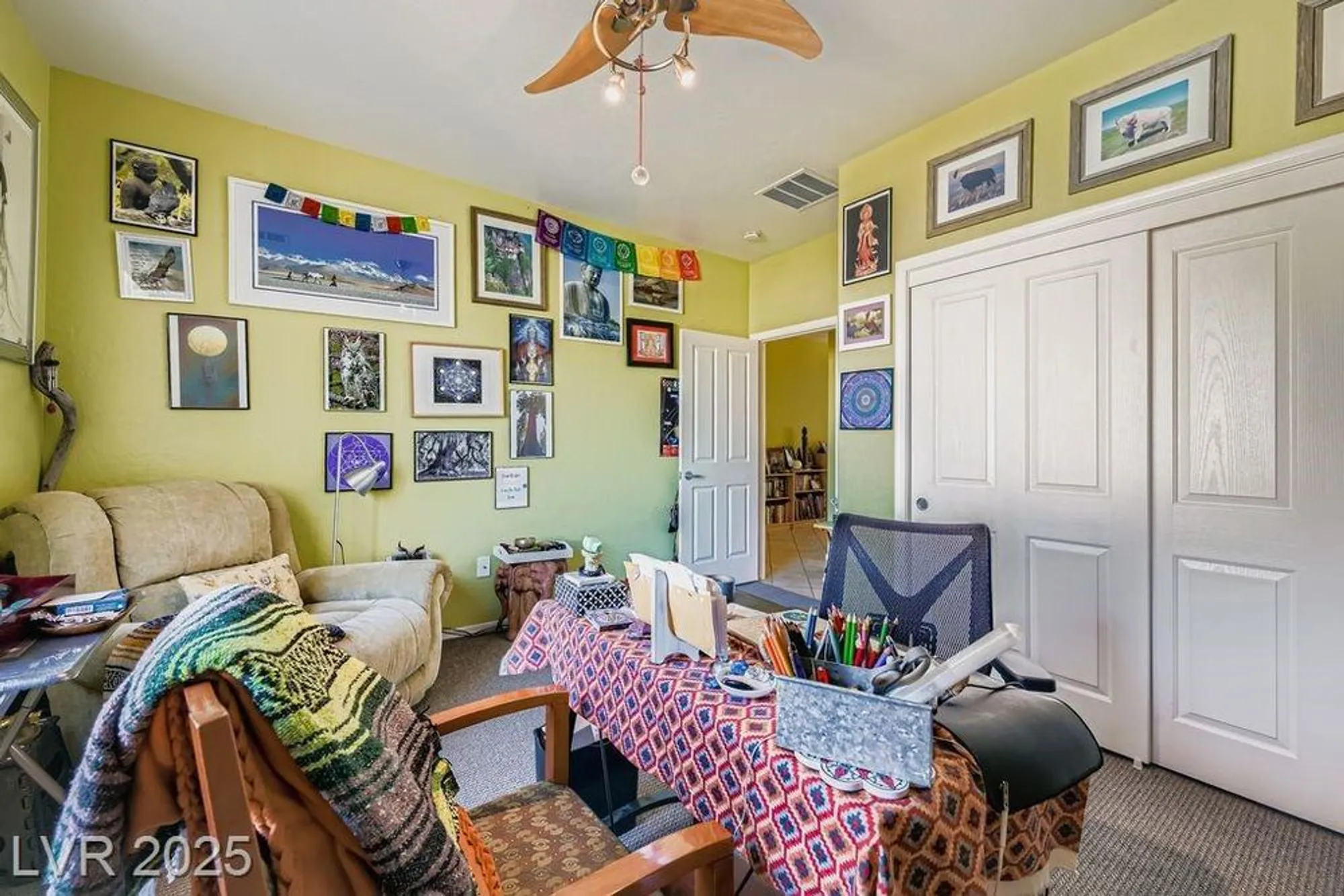 Property Slideshow image 29 of 39 | 2515 jada dr, Henderson, NV, 89044