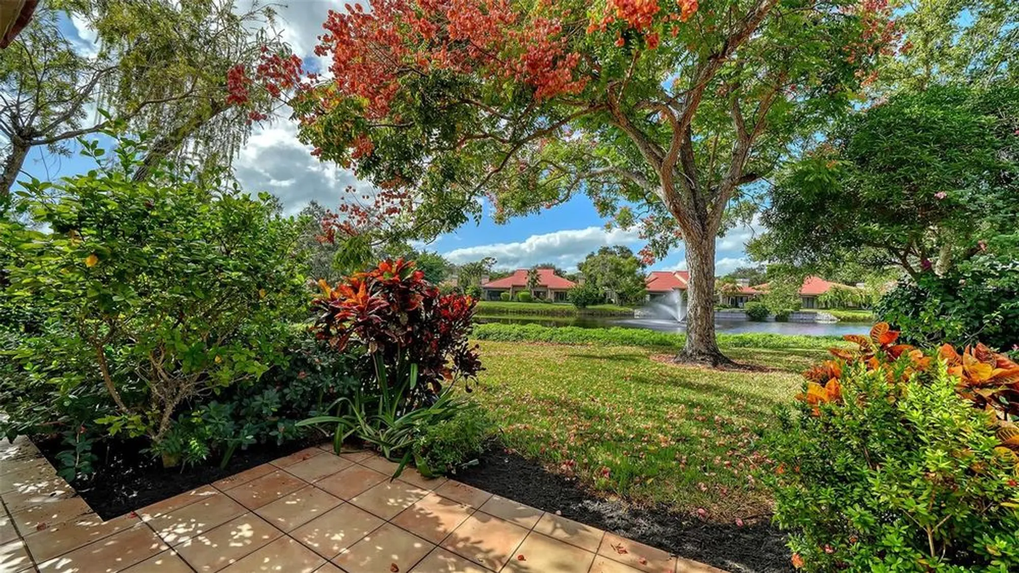 Property Slideshow image 28 of 48 | 5027 kestral park # 64, Sarasota, FL, 34231