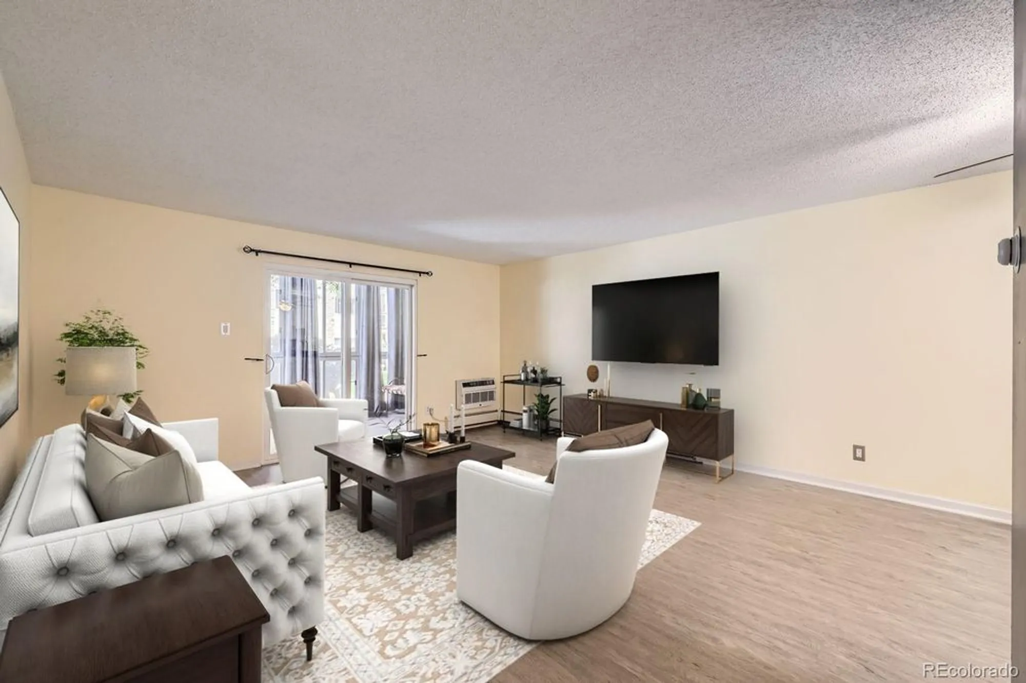 Property Slideshow image 4 of 17 | 3124 s wheeling way apt 102, Aurora, CO, 80014