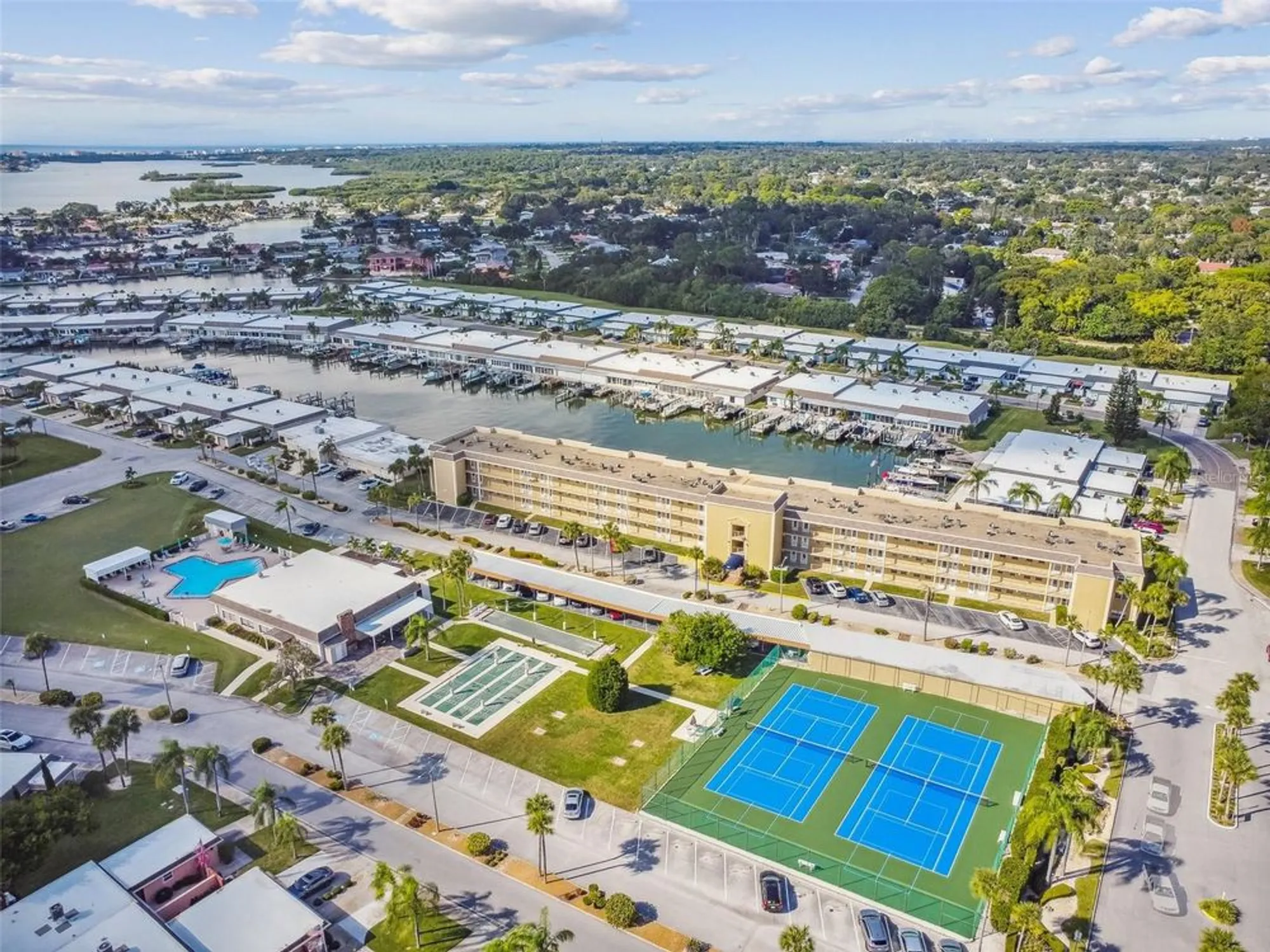 Property Slideshow image 68 of 69 | 1 boca ciega point blvd apt 310, St Petersburg, FL, 33708