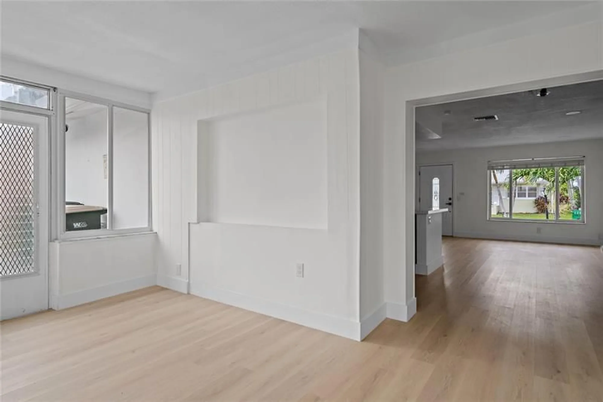 Property Slideshow image 14 of 34 | 4510 nw 49th dr, Tamarac, FL, 33319