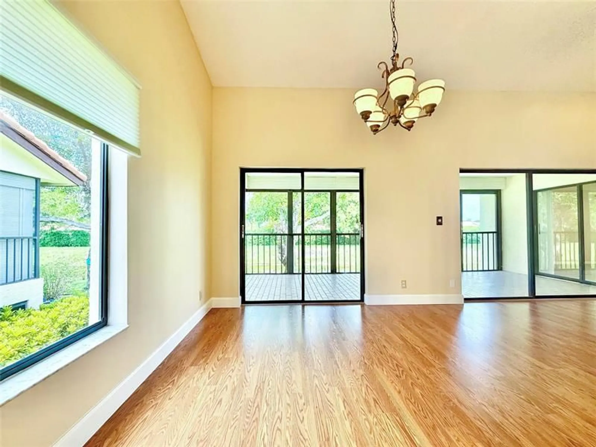 Property Slideshow image 19 of 62 | 10805 bahama palm way apt 201, Boynton Beach, FL, 33437