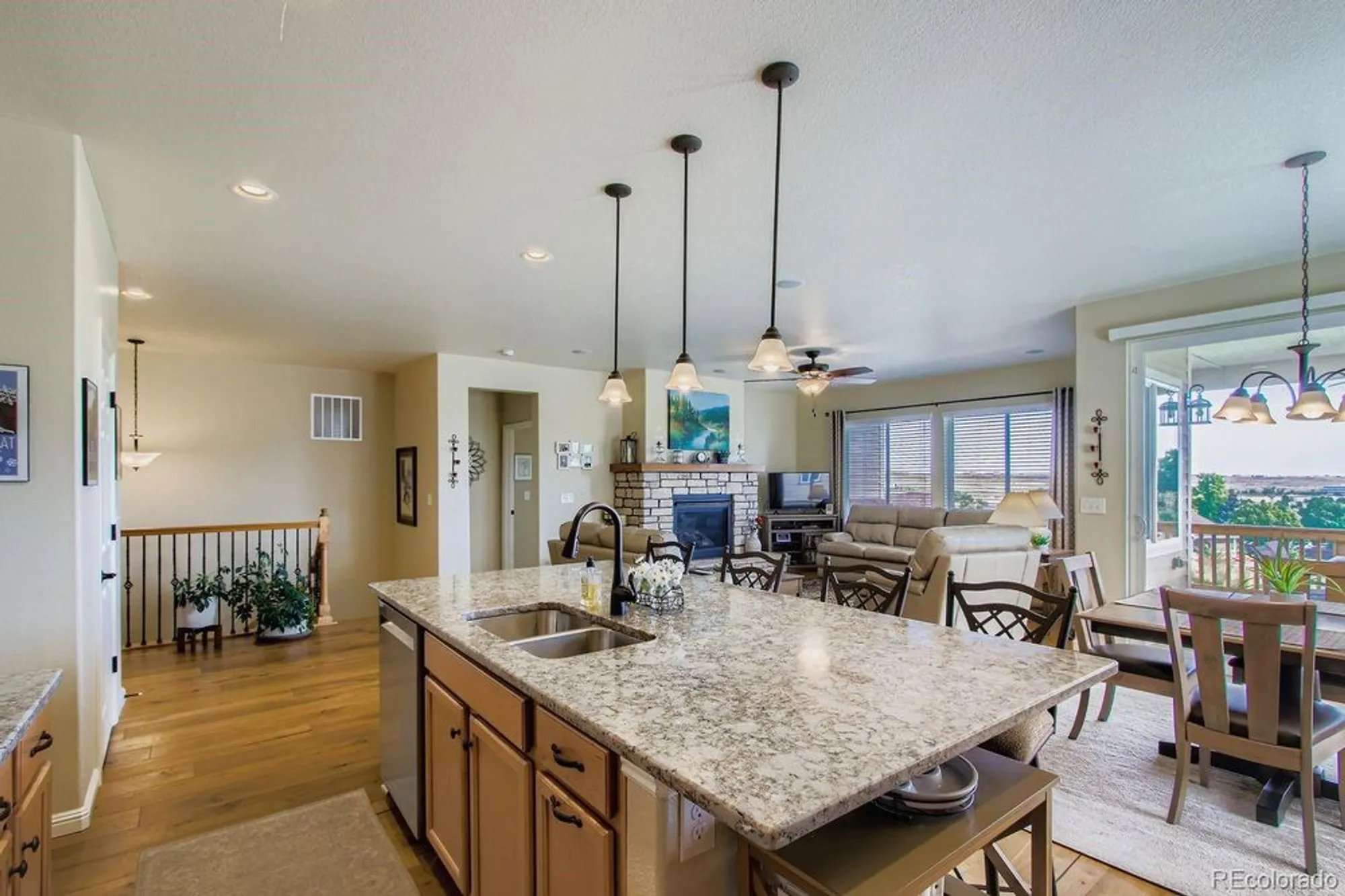 Property Slideshow image 10 of 37 | 10680 w big horn cir, Broomfield, CO, 80021
