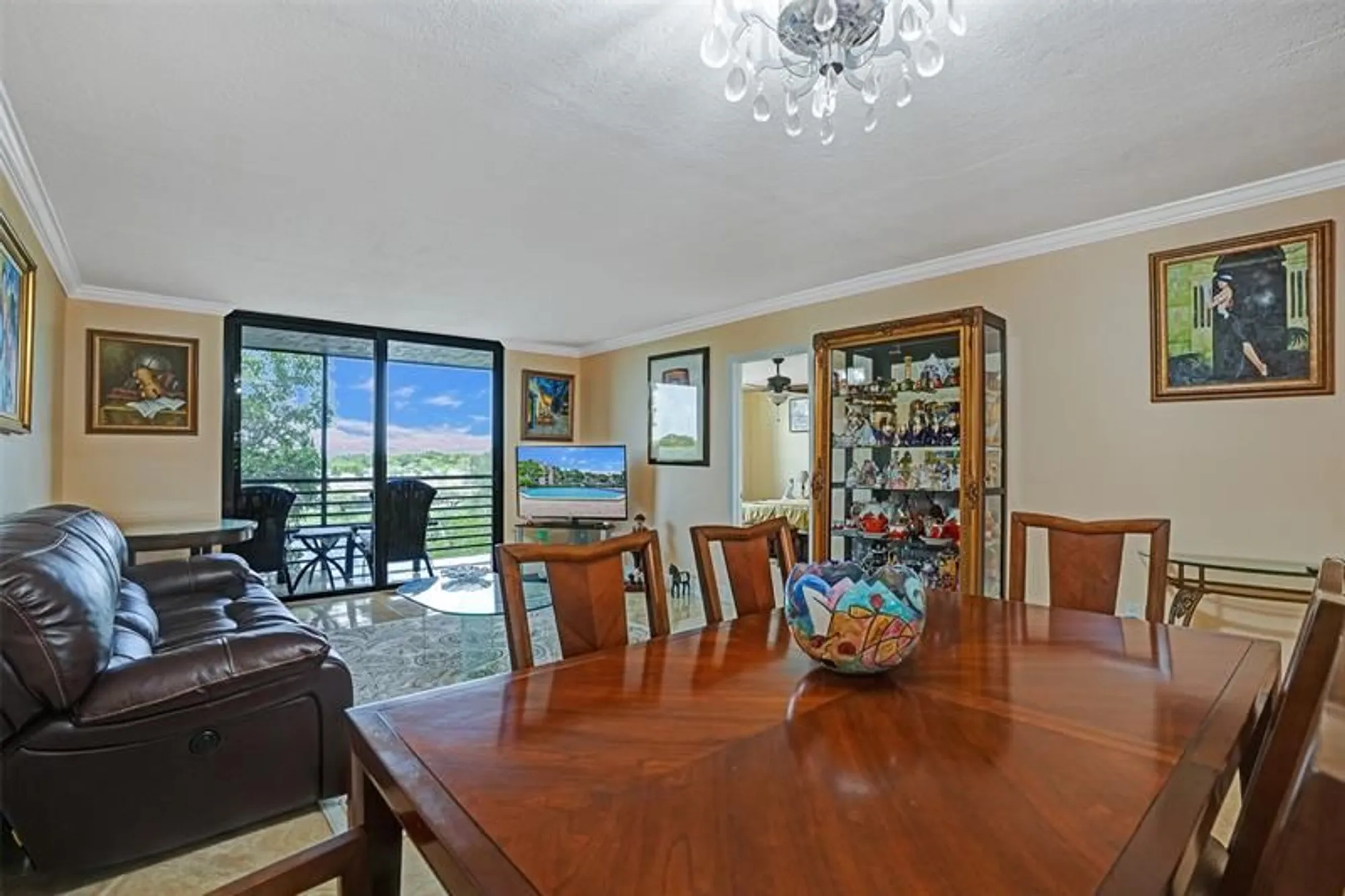Property Slideshow image 11 of 48 | 1101 colony point cir 403, Pembroke Pines, FL, 33026