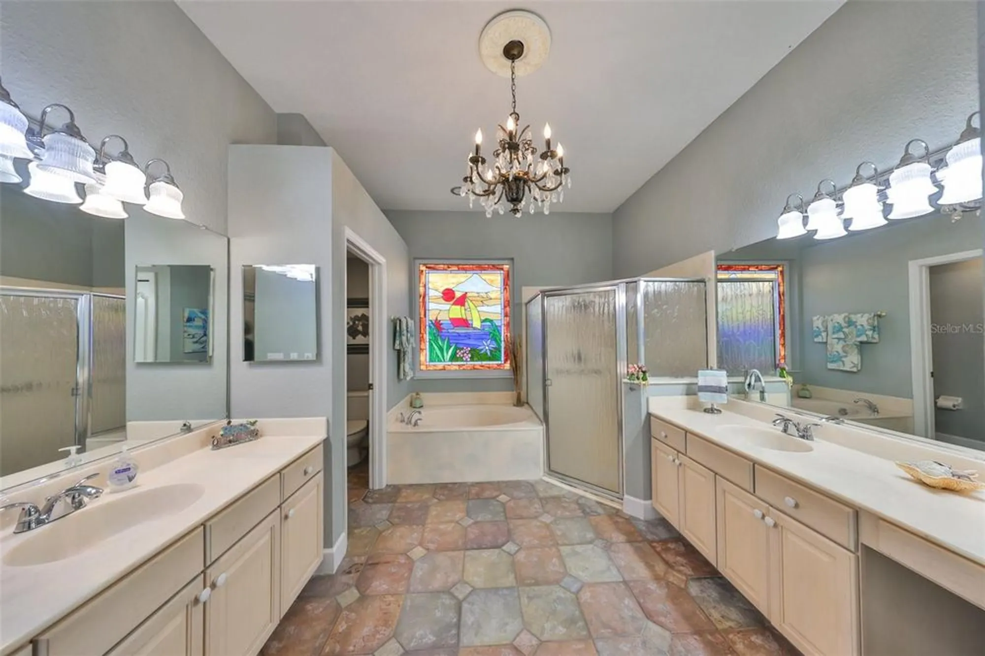 Property Slideshow image 26 of 51 | 1123 signature dr, Sun City Center, FL, 33573