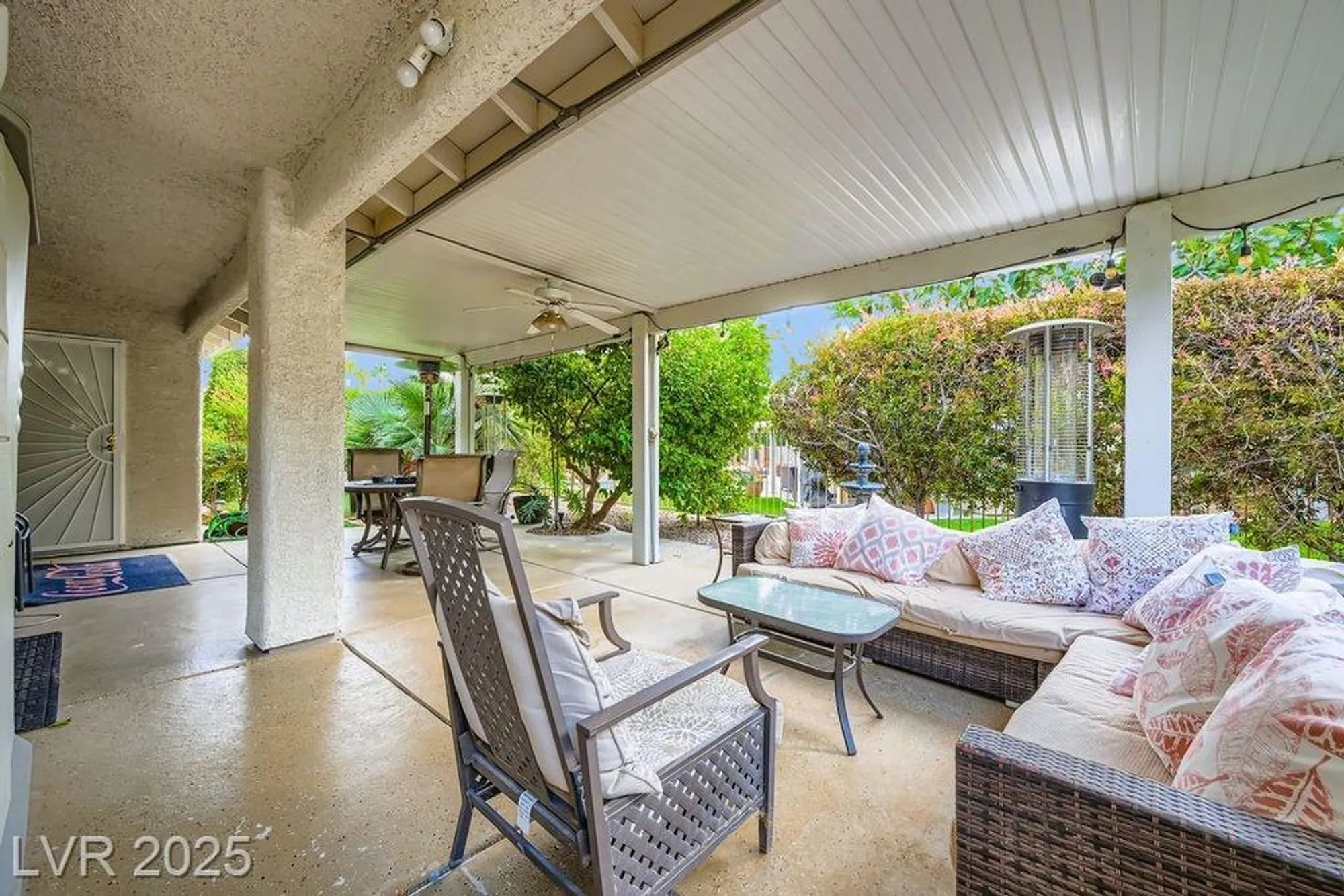 Property Slideshow image 23 of 28 | 5320 rim view ln, Las Vegas, NV, 89130