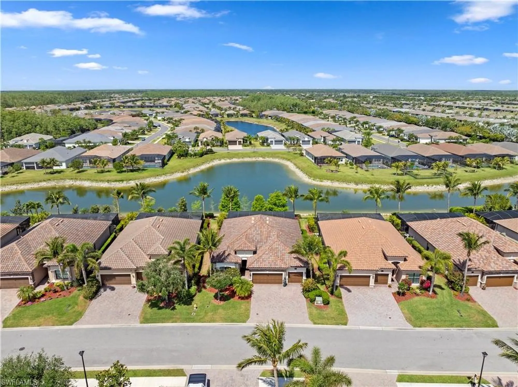 Property Slideshow image 34 of 47 | 28548 longford ct, Bonita Springs, FL, 34135