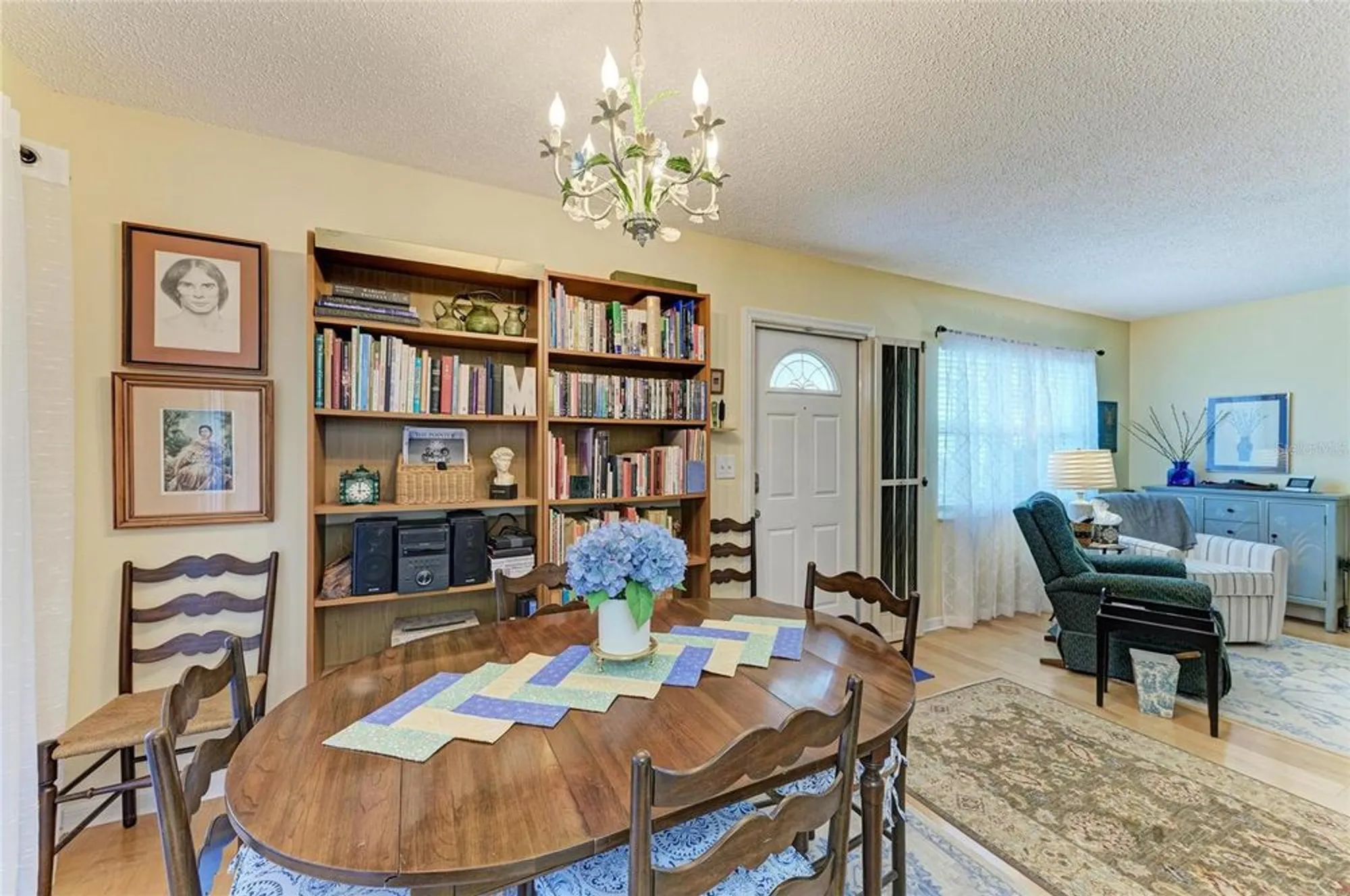 Property Slideshow image 4 of 46 | 1906 canterbury ln 16, Sun City Center, FL, 33573