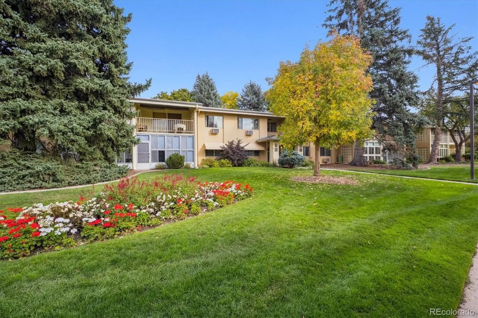 Property Slideshow image 18 of 49 | 675 s clinton st 4b, Denver, CO, 80247