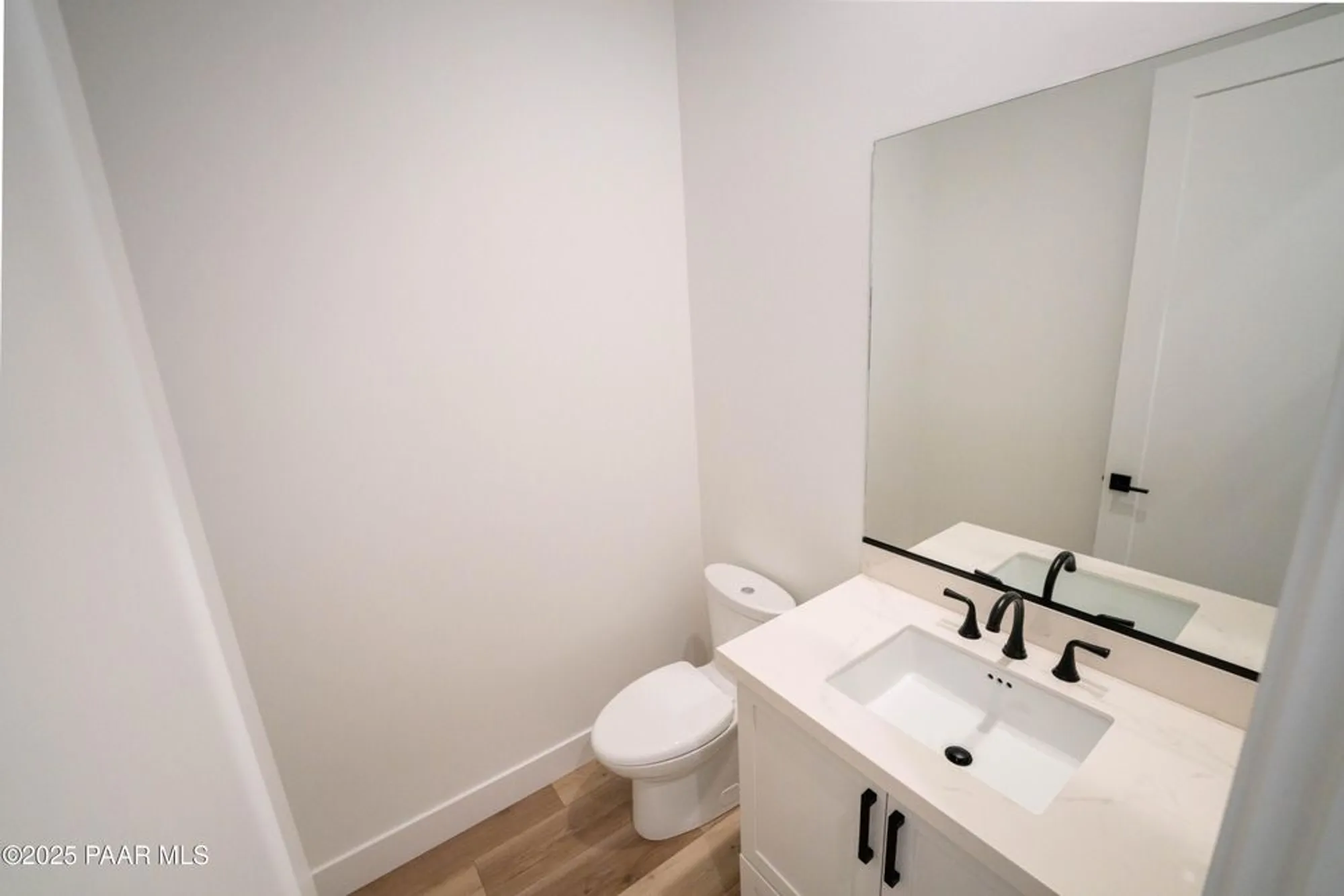 Property Slideshow image 17 of 20 | 1116 s lakeview dr, Prescott, AZ, 86301