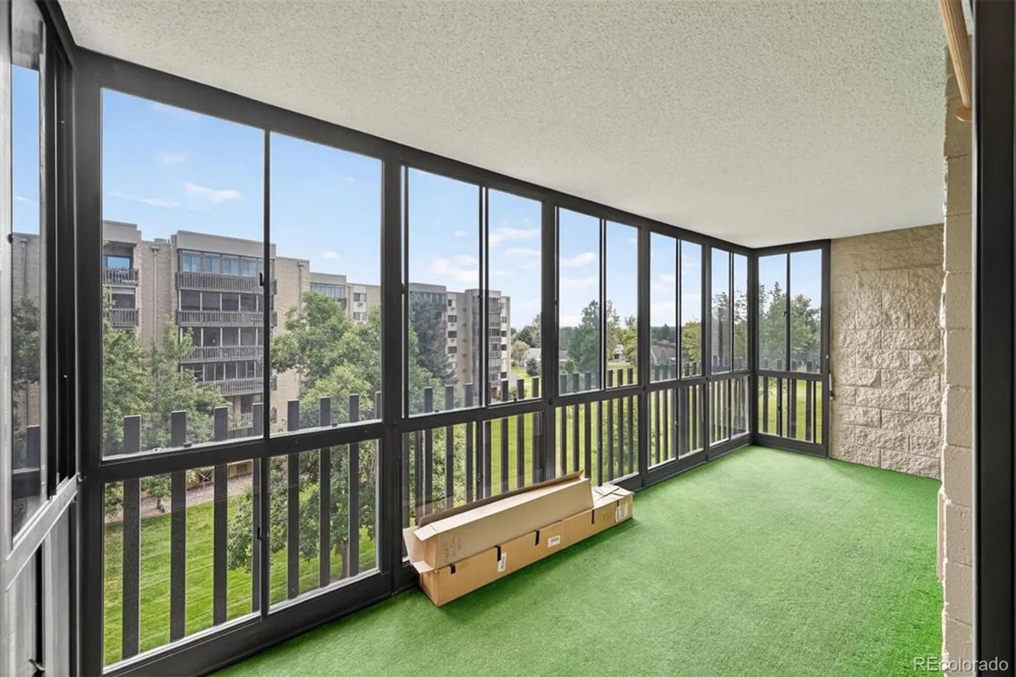 Property Slideshow image 13 of 30 | 14050 e linvale pl apt 407, Aurora, CO, 80014