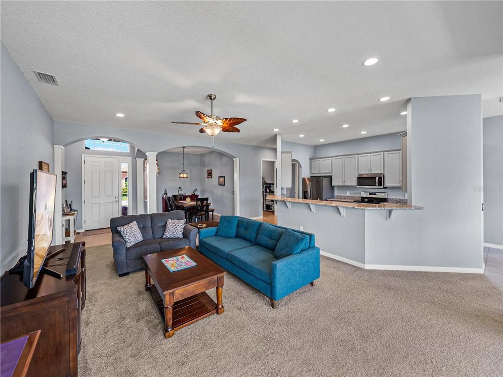 Property Slideshow image 9 of 90 | 1124 sawgrass dr, Winter Haven, FL, 33884