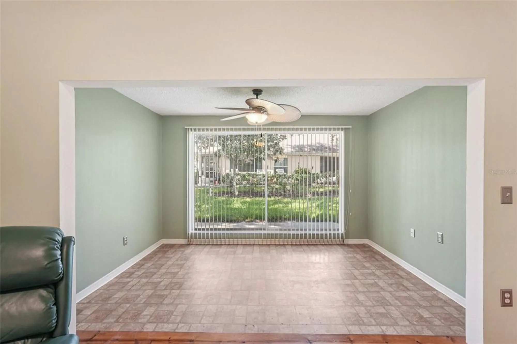 Property Slideshow image 8 of 55 | 2411 nantucket harbor loop, Sun City Center, FL, 33573