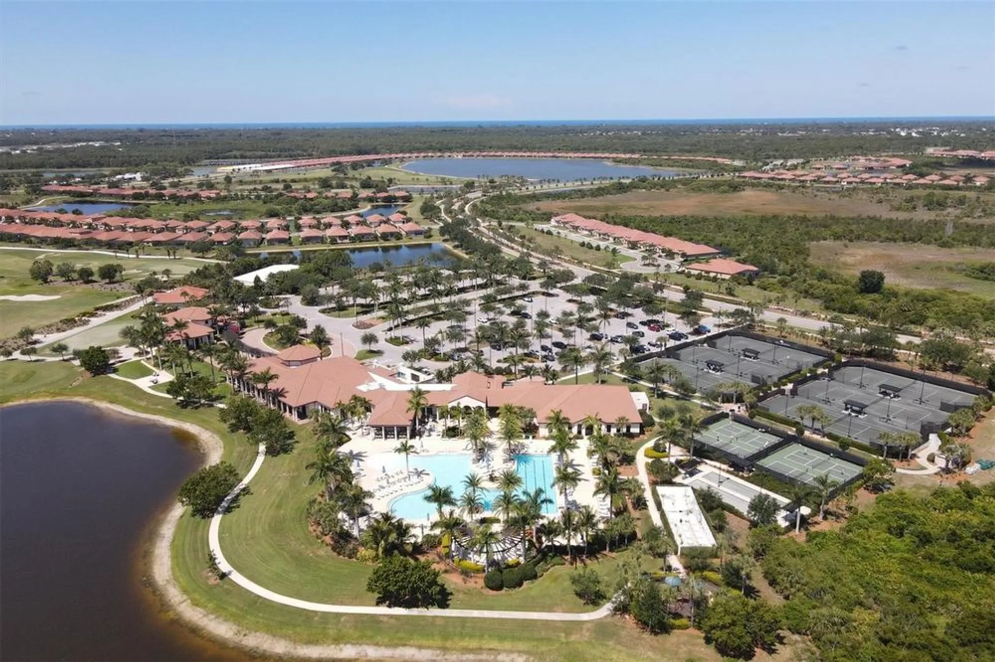 Property Slideshow image 54 of 100 | 10061 cozy grove dr, Venice, FL, 34293