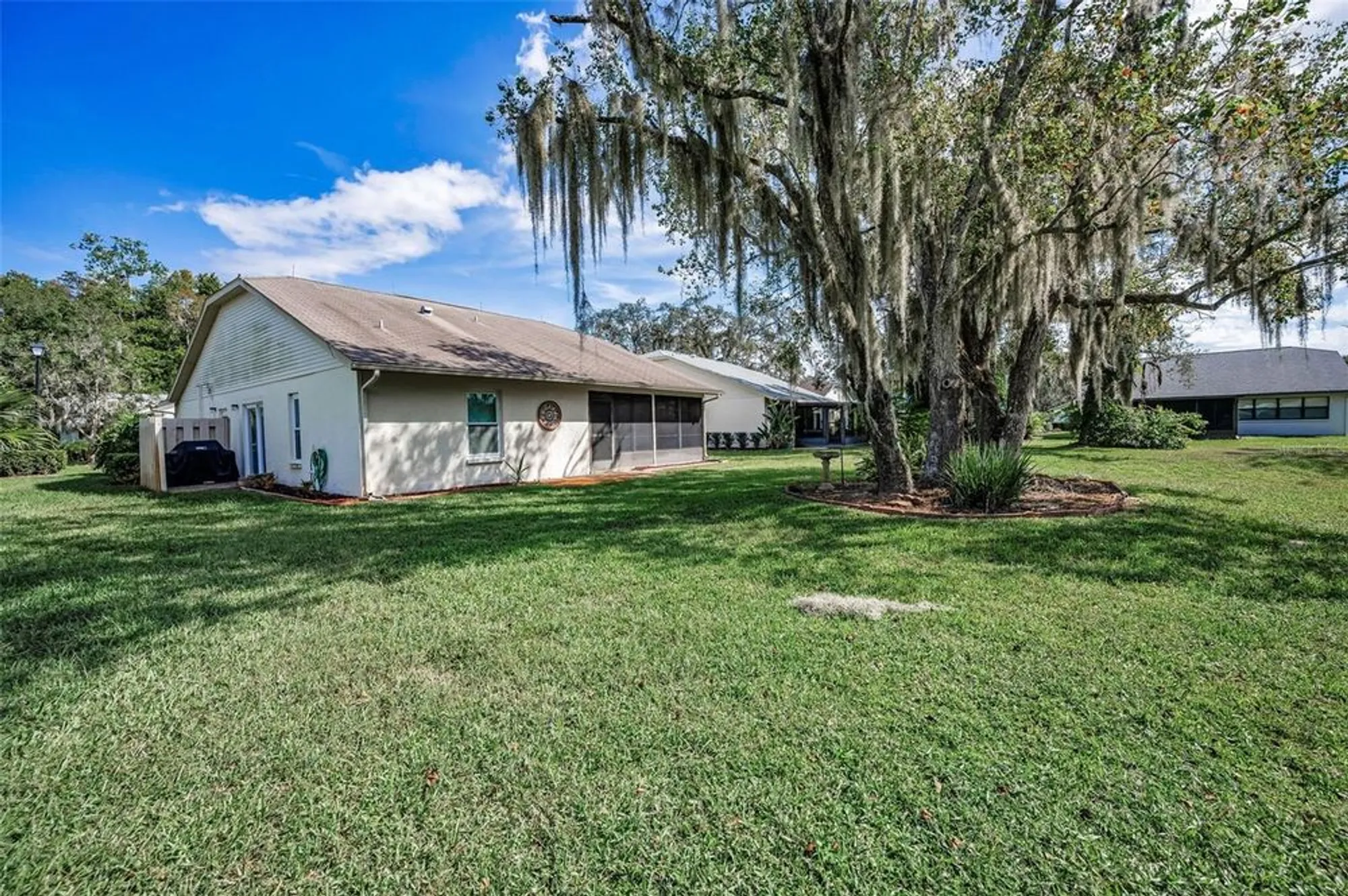 Property Slideshow image 36 of 74 | 11717 aspenwood dr, New Port Richey, FL, 34654