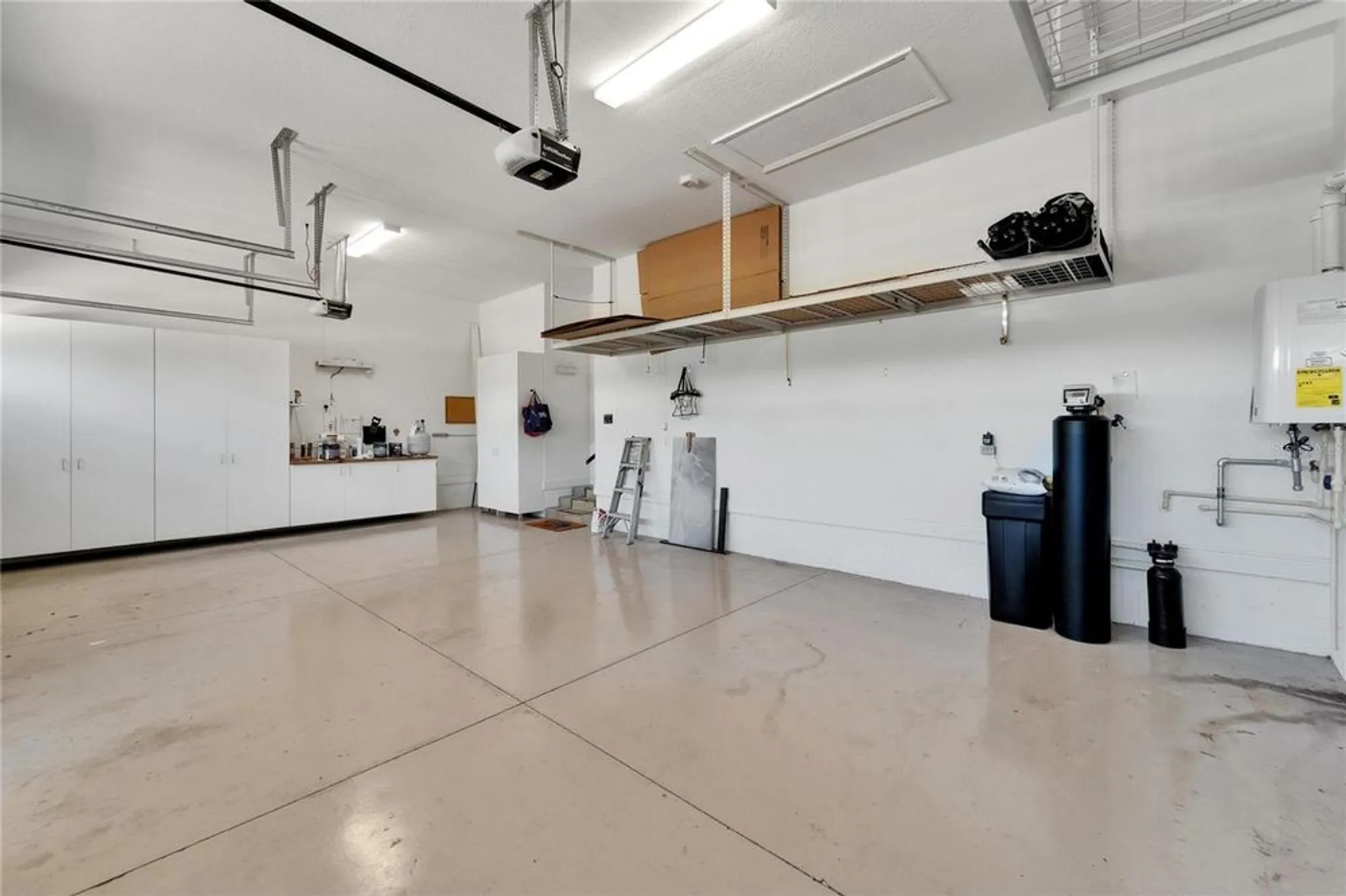 Property Slideshow image 41 of 80 | 721 manns harbor dr, Apollo Beach, FL, 33572