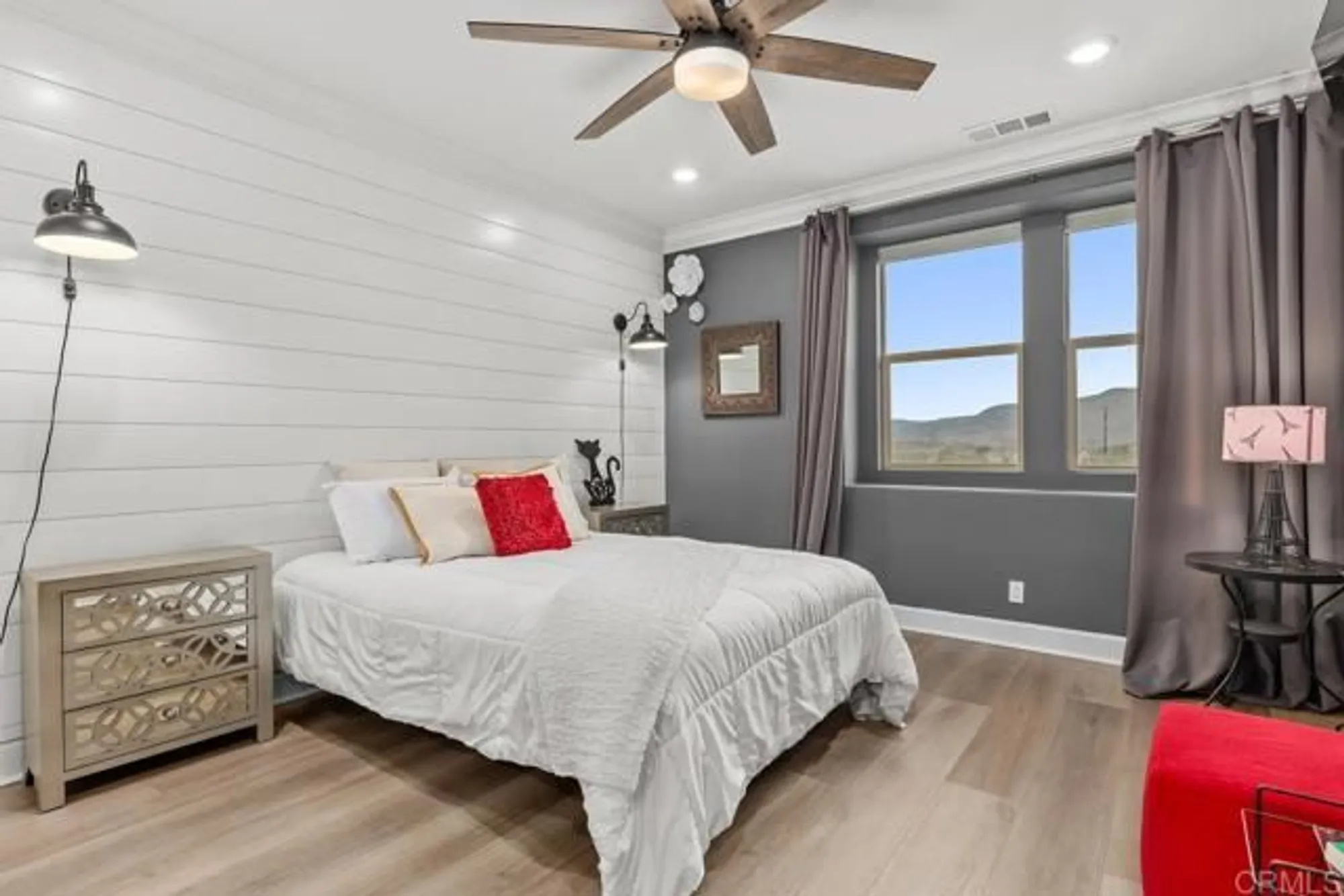 Property Slideshow image 10 of 36 | 16750 coyote bush dr 107, San Diego, CA, 92127