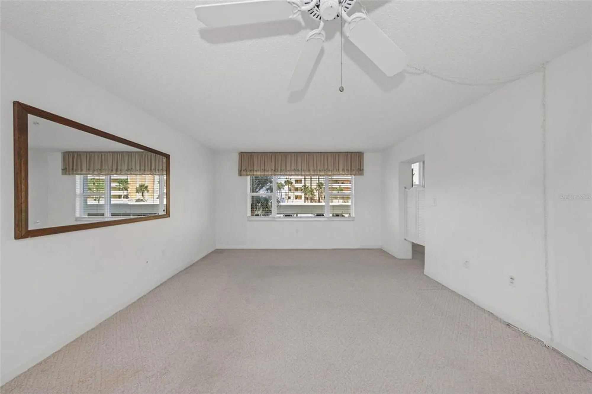 Property Slideshow image 14 of 95 | 4550 cove cir apt 207, St Petersburg, FL, 33708