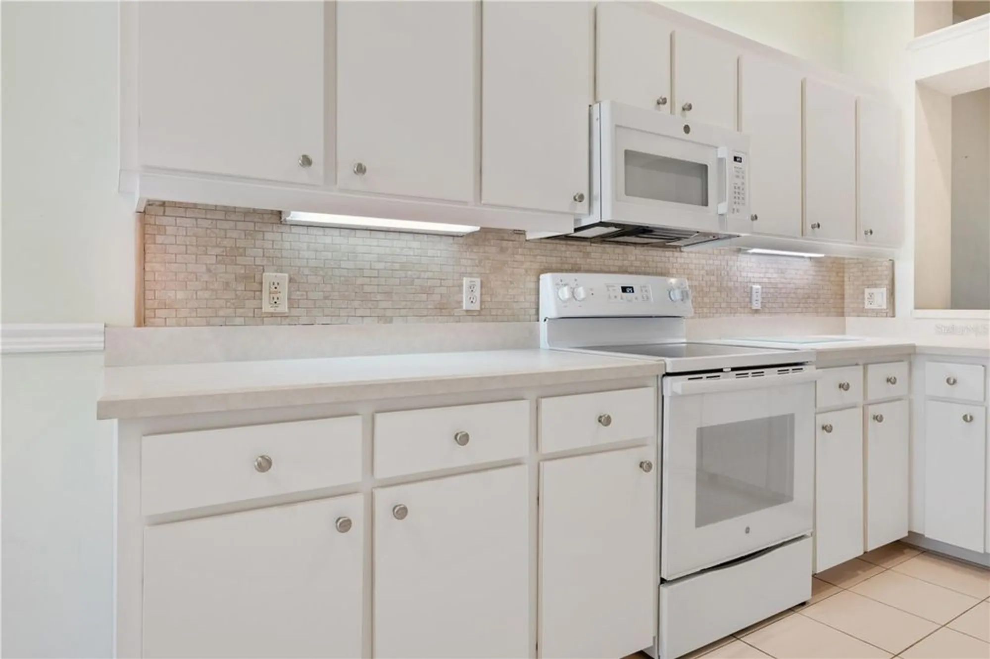 Property Slideshow image 9 of 50 | 1318 asher ct, Ormond Beach, FL, 32174