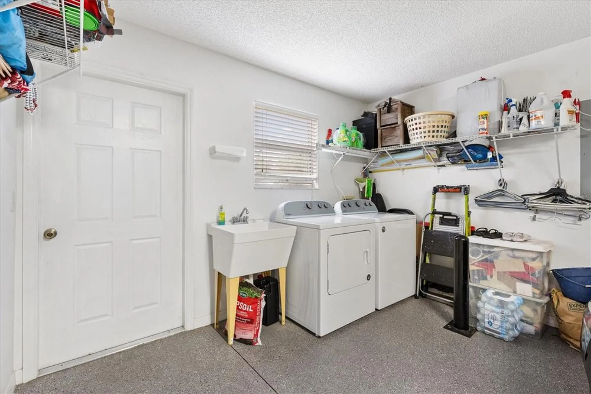 Property Slideshow image 18 of 23 | 964 kingmont ter, The Villages, FL, 32162