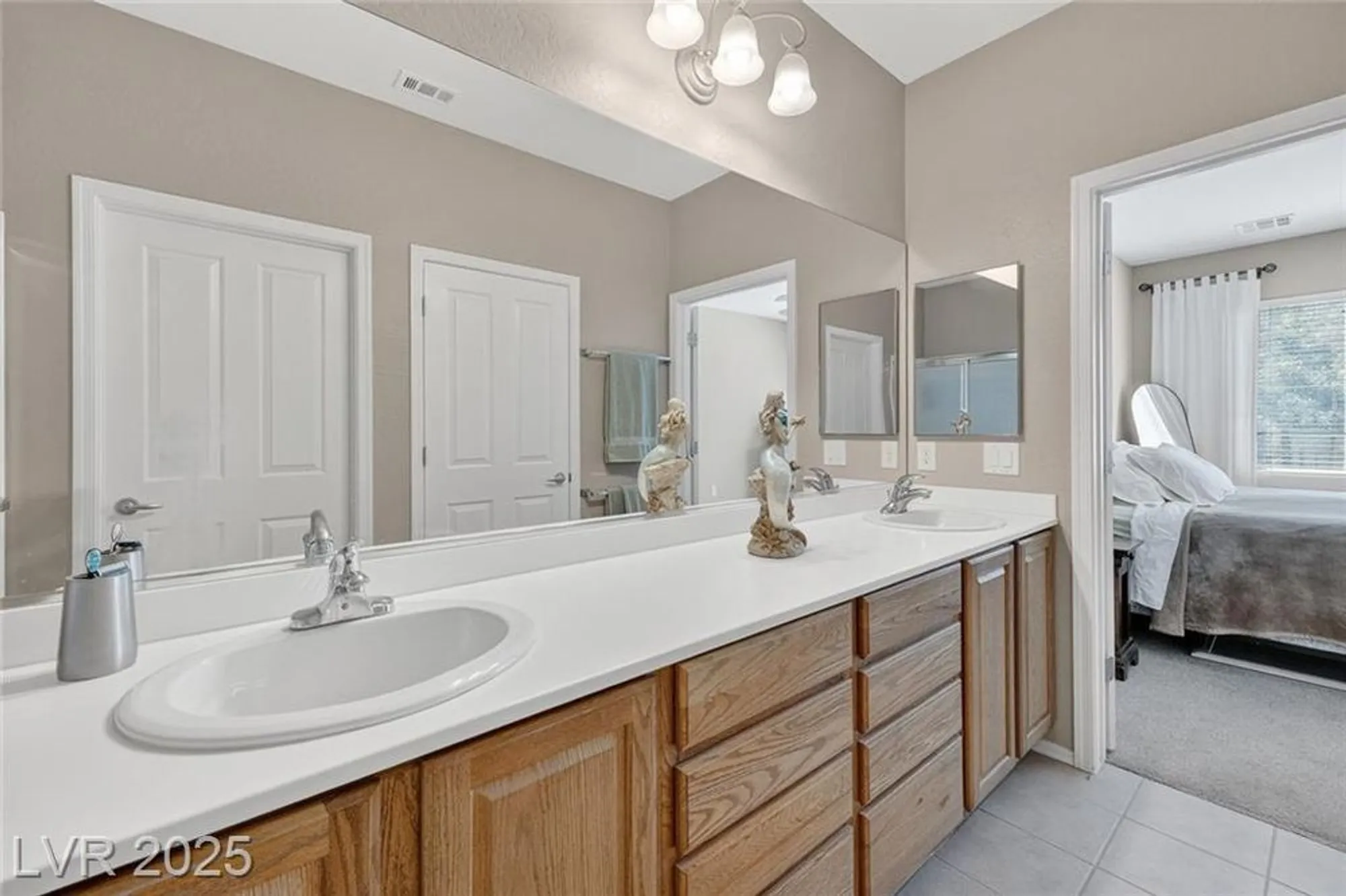 Property Slideshow image 22 of 42 | 2495 capella star st, Henderson, NV, 89044