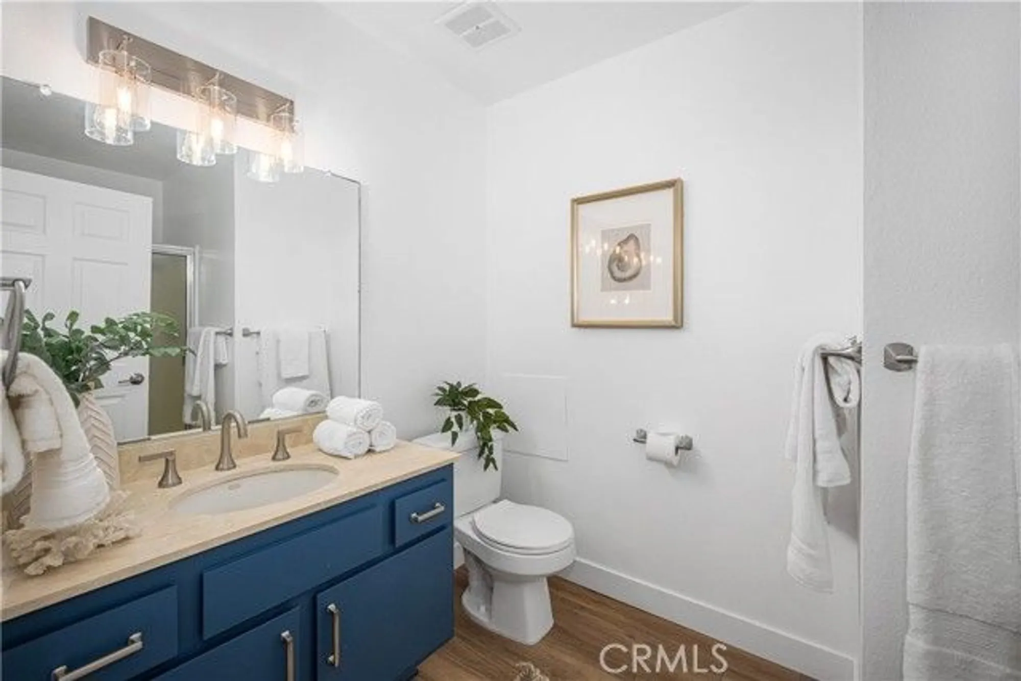 Property Slideshow image 19 of 32 | 8777 tulare dr unit 411h, Huntington Beach, CA, 92646